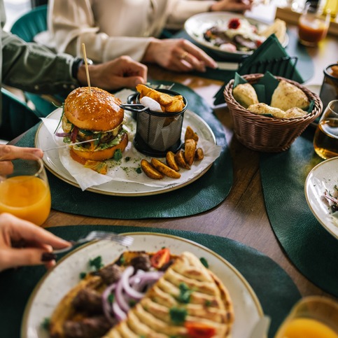 Joy Summers share the news of restaurants opening and closing in the metro and around Minnesota