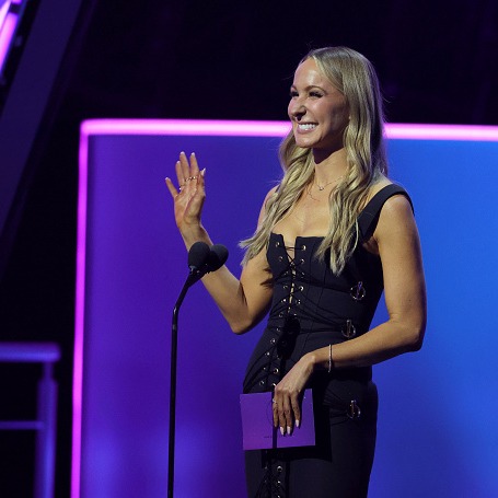 Chip Scoggins, Baby Boomers & Nikki Glaser on SNL