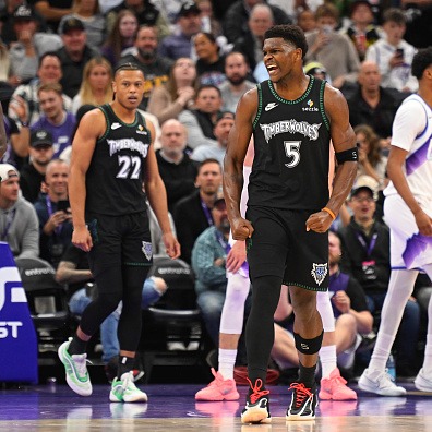 What do we make of a string of good play from the Wolves against bad teams? Jim Petersen joins!