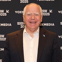 Rochelle Olson joins us to share her Cheers & Jeers for the week! Rochelle Olson joins us to share her Cheers & Jeers for the week!