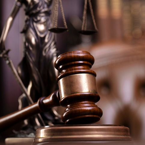 Lou Raguse details a contentious morning in court between US Attorney Dan Rosen and Judge Jeffrey Bryan episode artwork