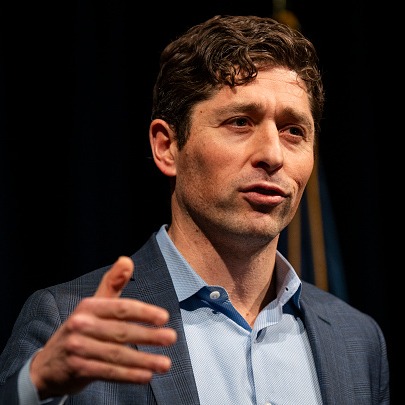 Full Show: Overrated with Susie Jones, Jacob Frey, Judd Zulgad on the Jessi Pierce tragedy, ICE in airports, Chip Scoggins and more episode artwork