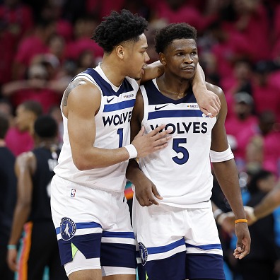 What did the Wolves do to steal game 1 last night in San Antonio? Jim Petersen joins! episode artwork