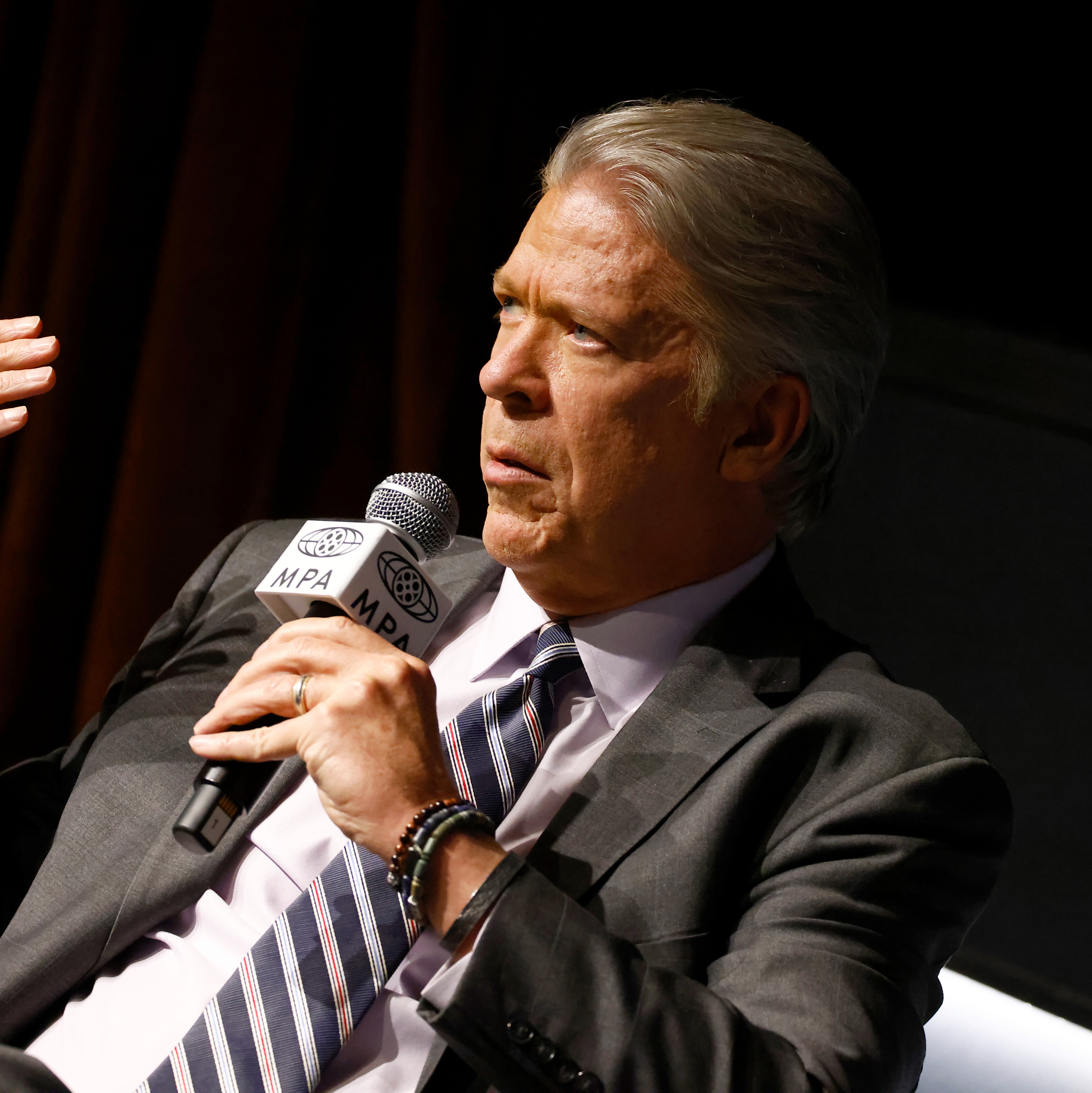 Is Major Garrett worried about the future of CBS News? episode artwork