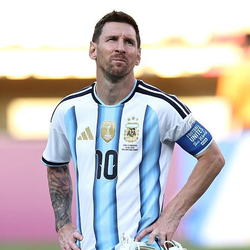 Is the new viral meme a greater gift to the world from Messi than his legendary career? It's Rapid Fire Radio! episode artwork