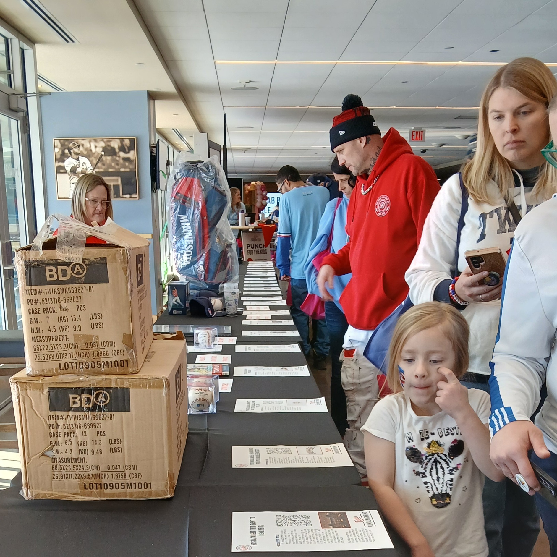 LIVE from TwinsFest: 12pm Hour