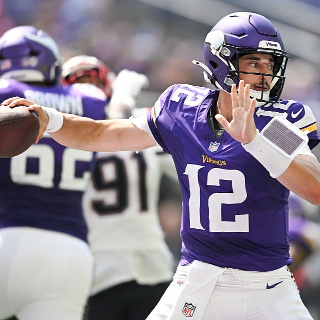 Painting the Vikings QB Picture! episode artwork