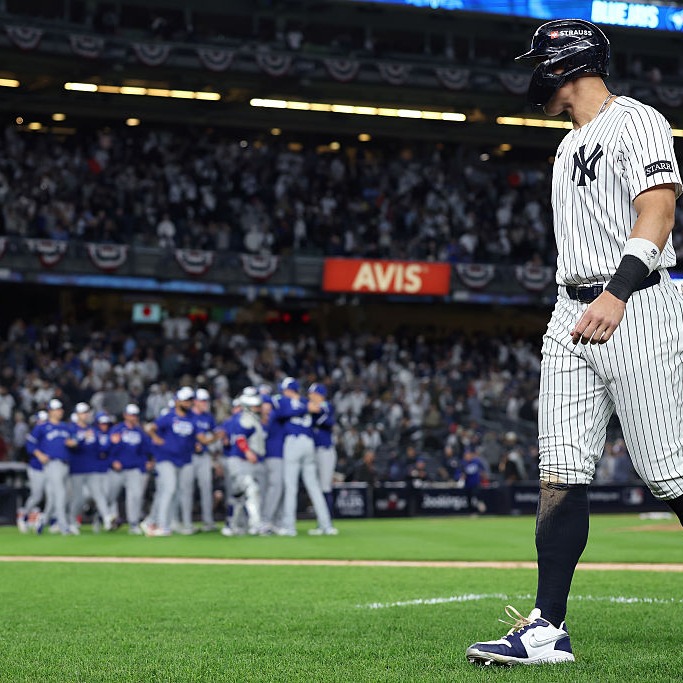 Jon Heyman recaps a crazy Divisional round in the MLB! episode artwork