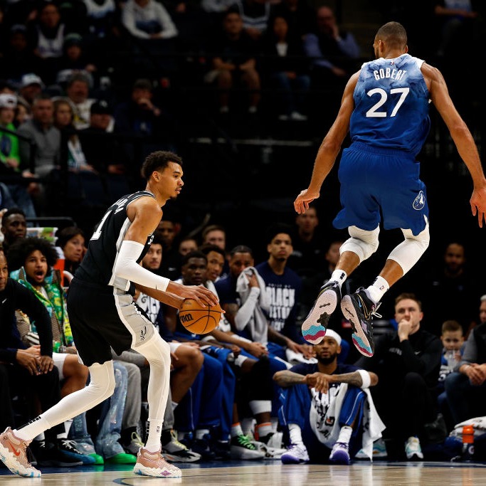 Chris Hine on Timberwolves-Cavs, Wemby and the Wild Western Conference! episode artwork