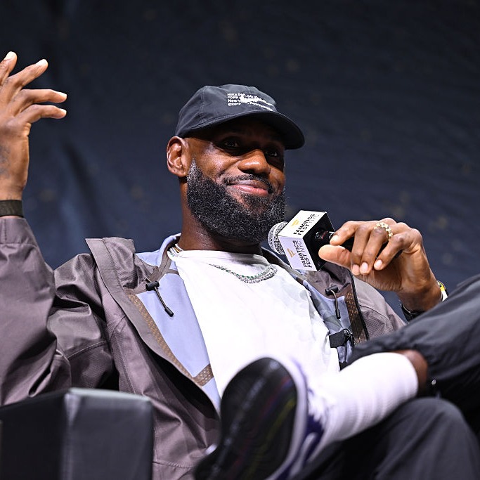 How good of a chance do the Timberwolves have to land LeBron? episode artwork