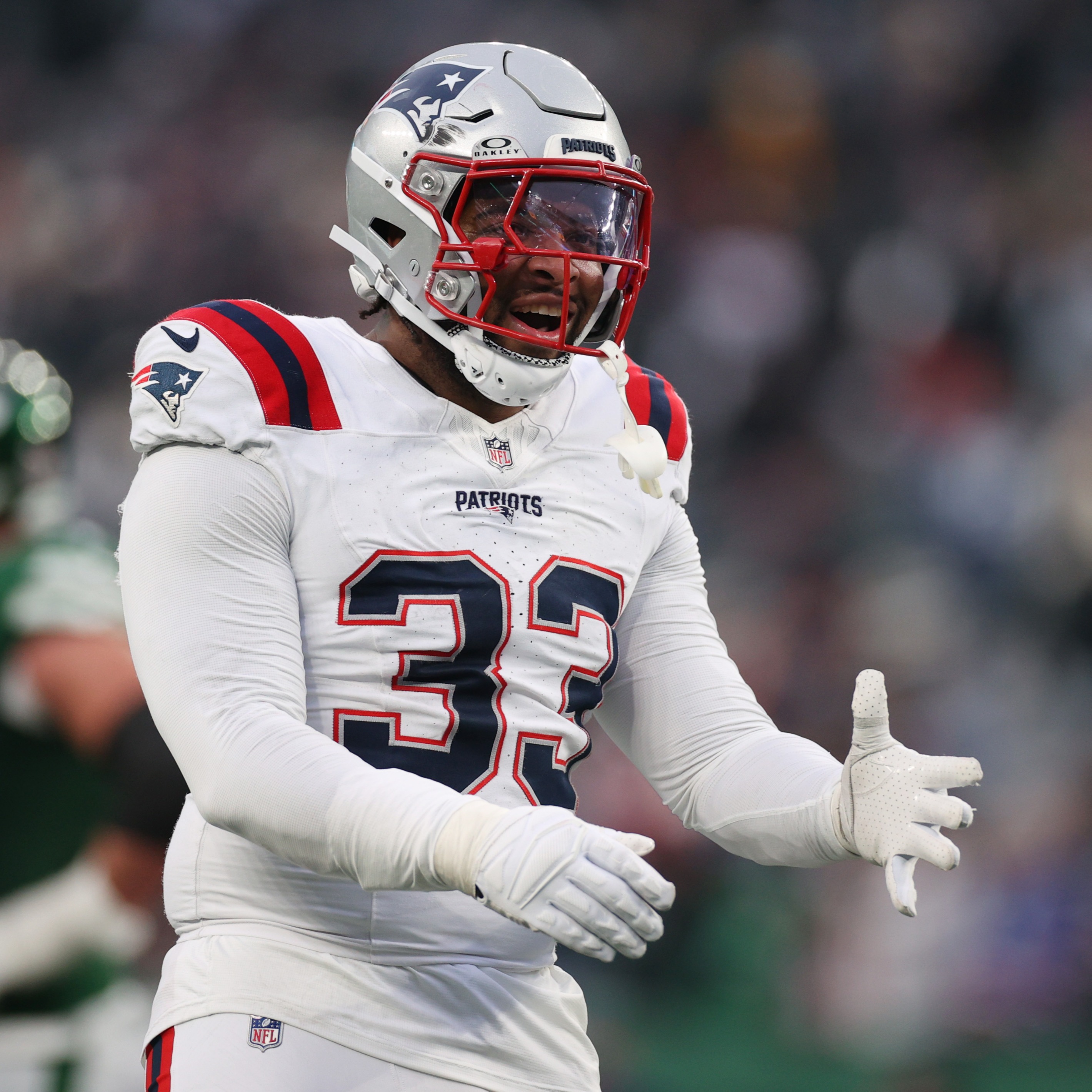 Anfernee Jennings: I take pride in setting the edge and stopping the run