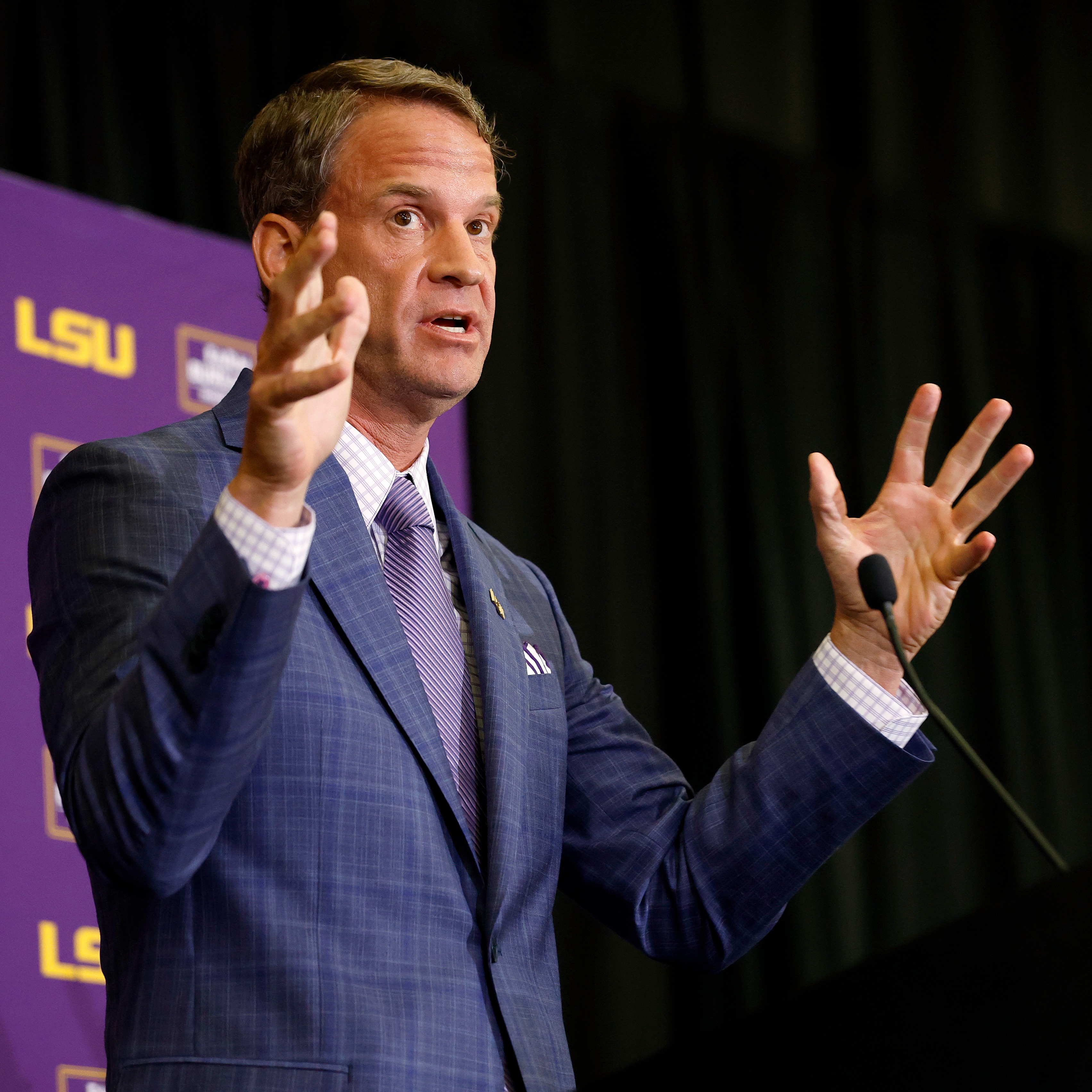 Lane Kiffin hit the ground running with his first recruiting class at LSU episode artwork
