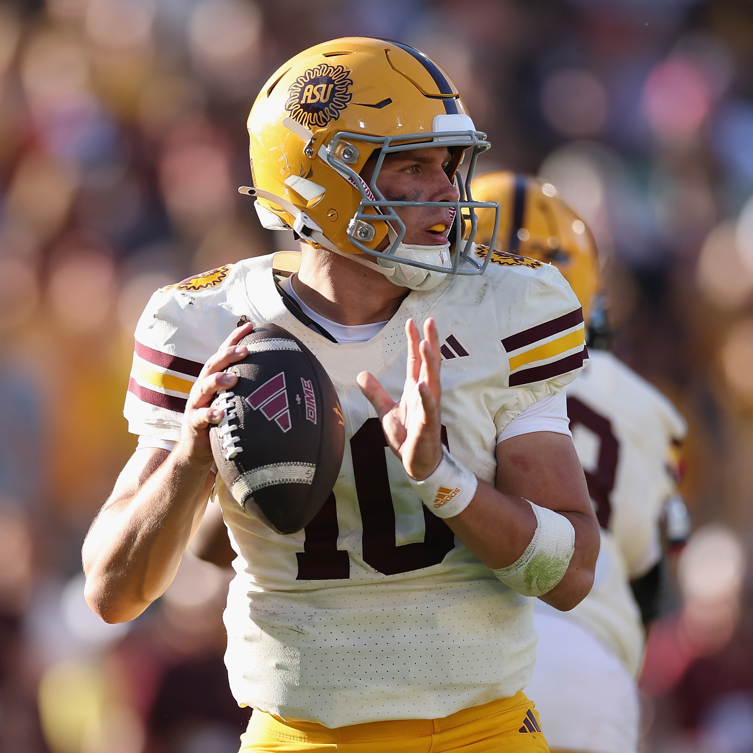 LSU is prepared to "roll out the red carpet" for Arizona State QB Sam Leavitt episode artwork