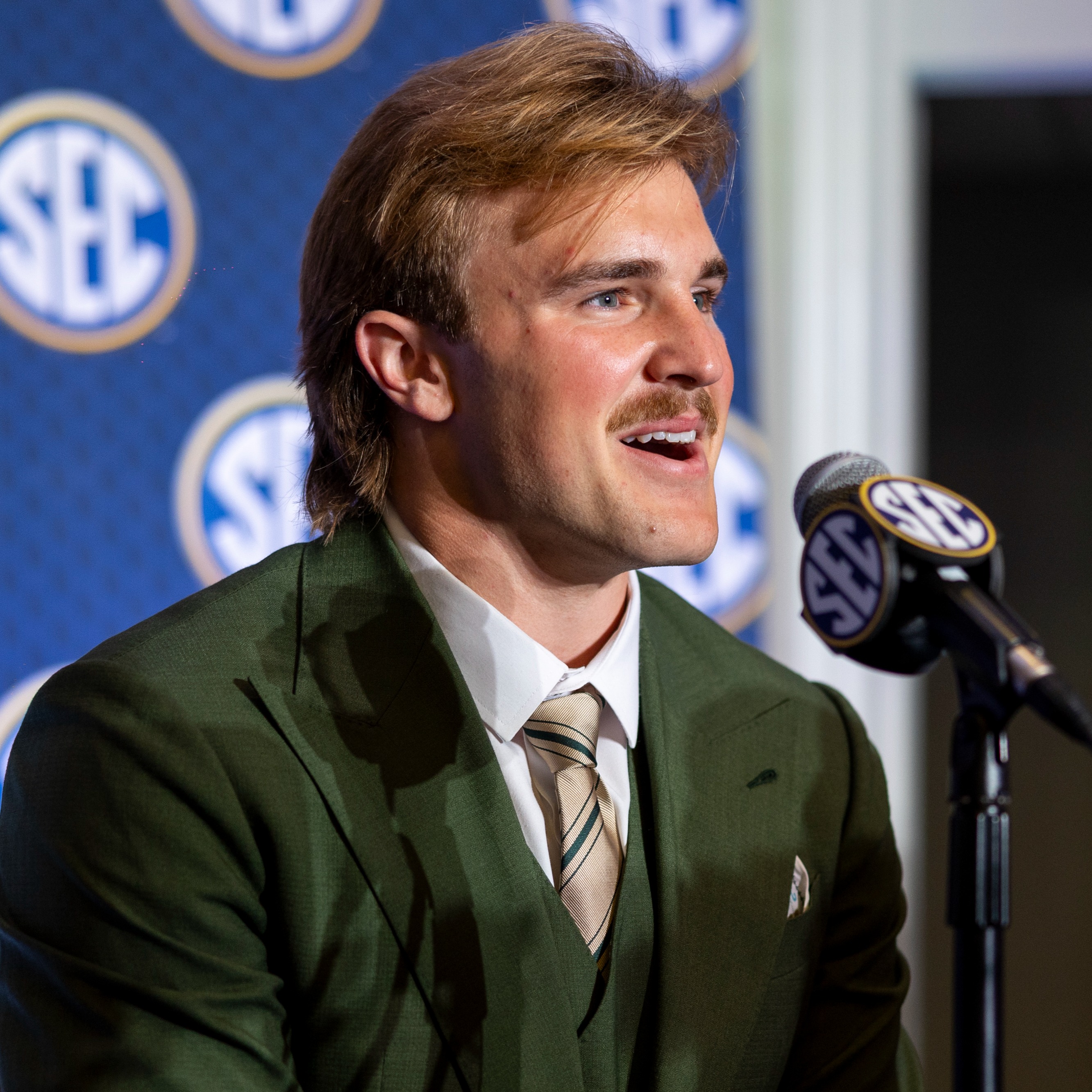 Whit Weeks wants to bring back a "nasty mentality" to LSU's defense episode artwork