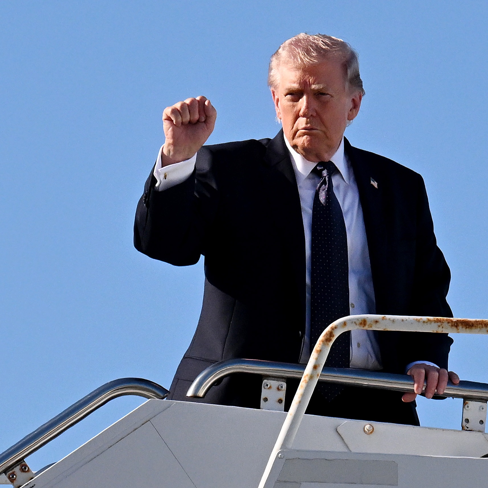 Full Show 4/8/2026: President Trump extends his ultimatum for Iran for 2 weeks episode artwork