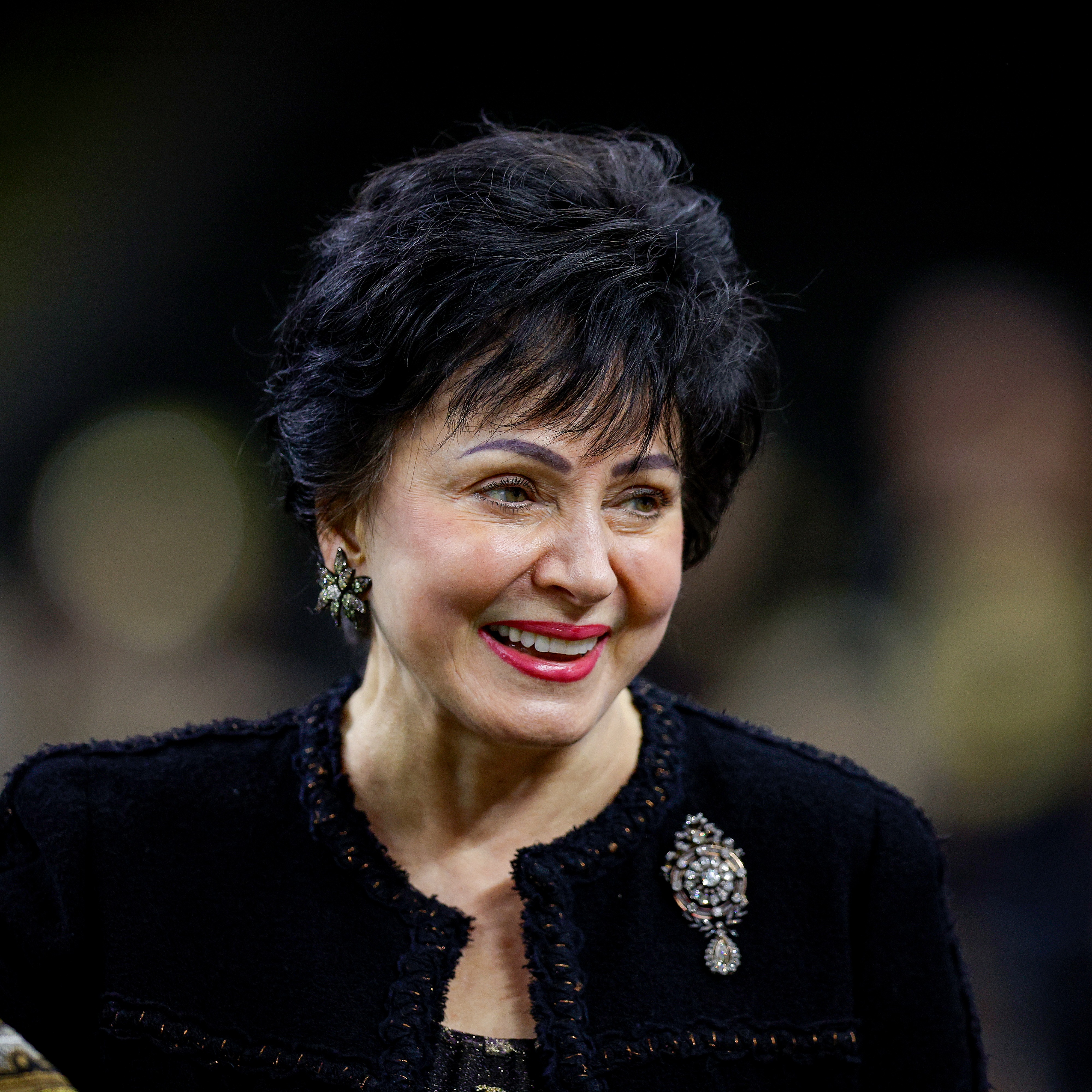 Hour 2: Welcome to Bensonville! Gayle Benson has acquired 909 Poydras Street episode artwork