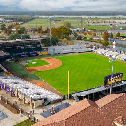 How does LSU baseball stack up against top 10 Texas A&M?