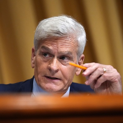 Will a lame-duck Bill Cassidy be a headache for President Trump and the GOP? episode artwork