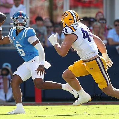 Will former NFL players play for LSU this season? episode artwork