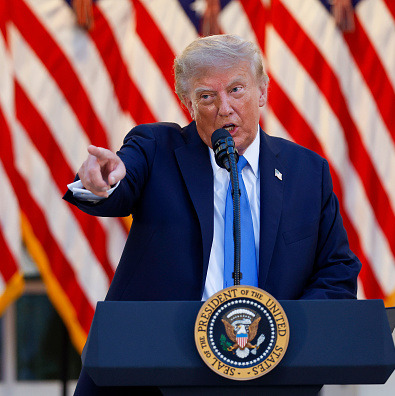Trump promised $5,000 if the GOP wins the midterms. Is that allowed? episode artwork