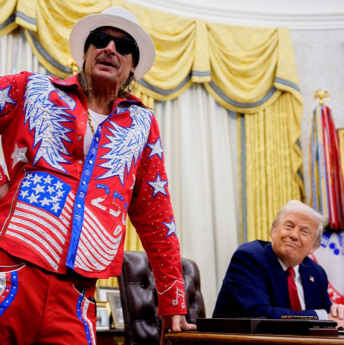 What was Kid Rock thinking with that awful suit?