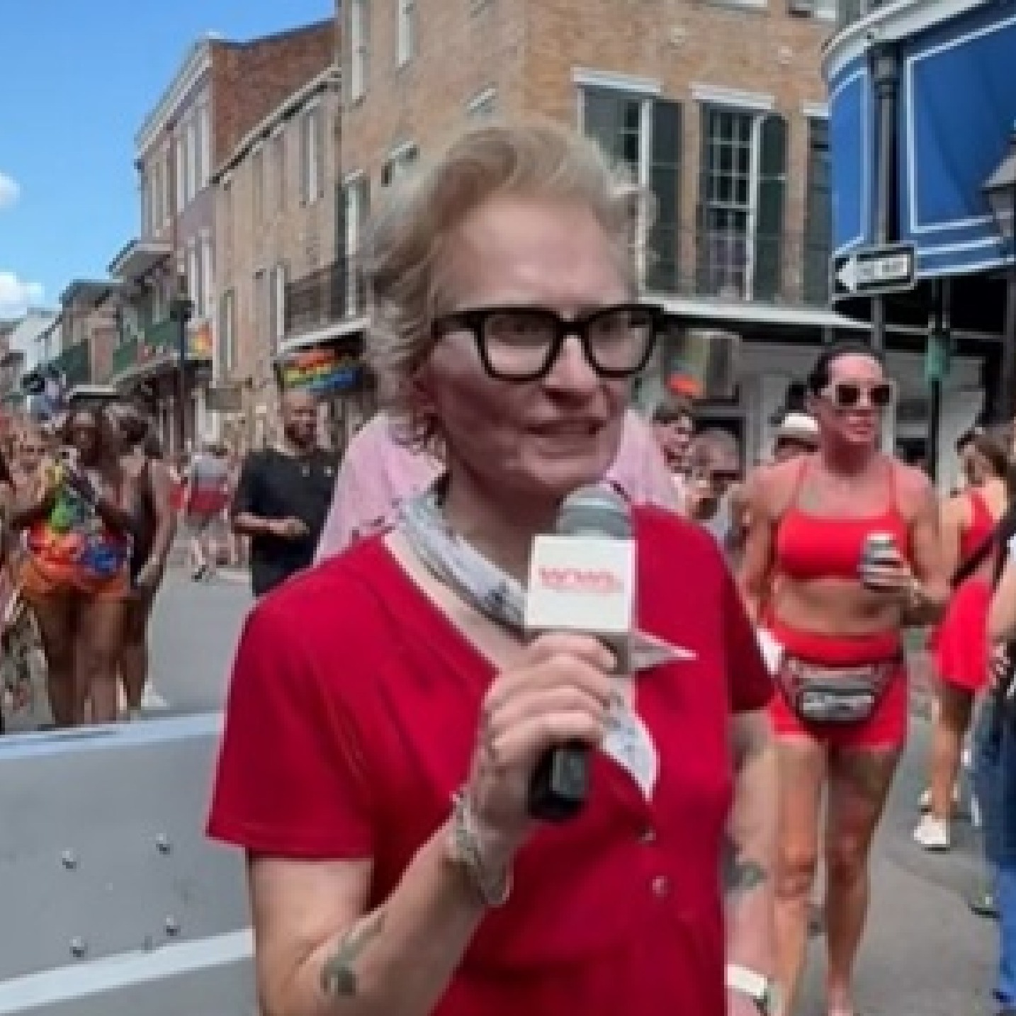 Full Show 8/10/26: Put away the red dress until next year. Or, you know - dont episode artwork