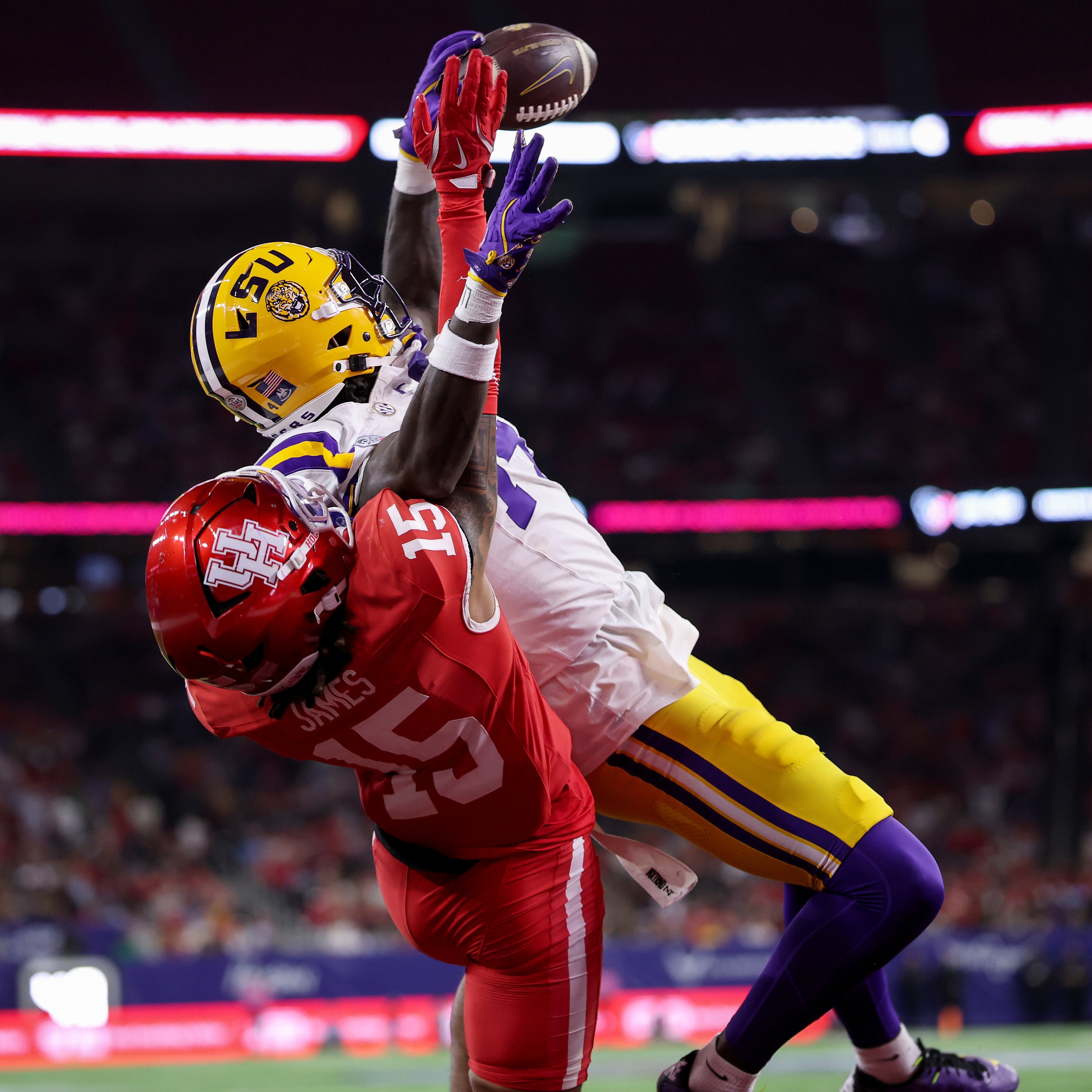Full Show 5-4-26: LSU has found the heir apparent to Trey'Dez Green at the TE position episode artwork