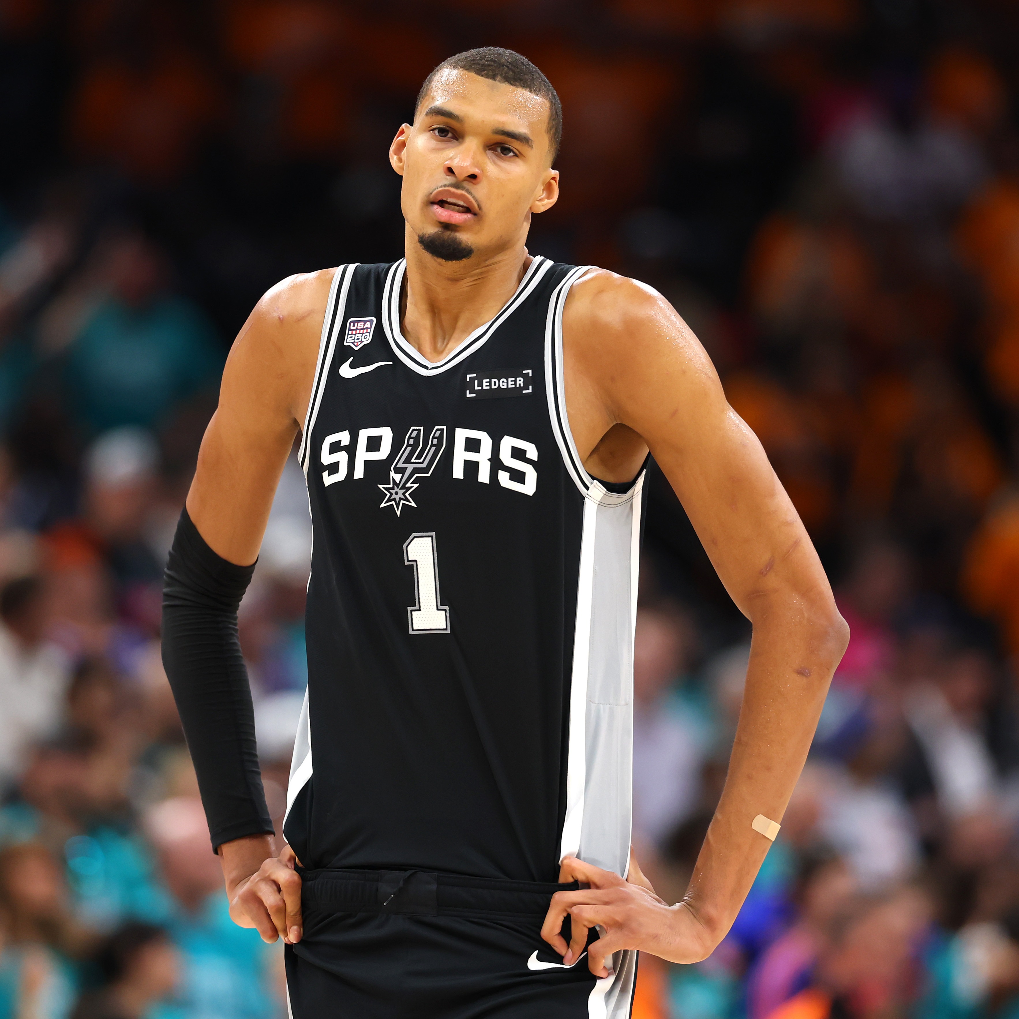Hour 3: Can the young Spurs follow Milwaukee's blueprint from 2021? episode artwork