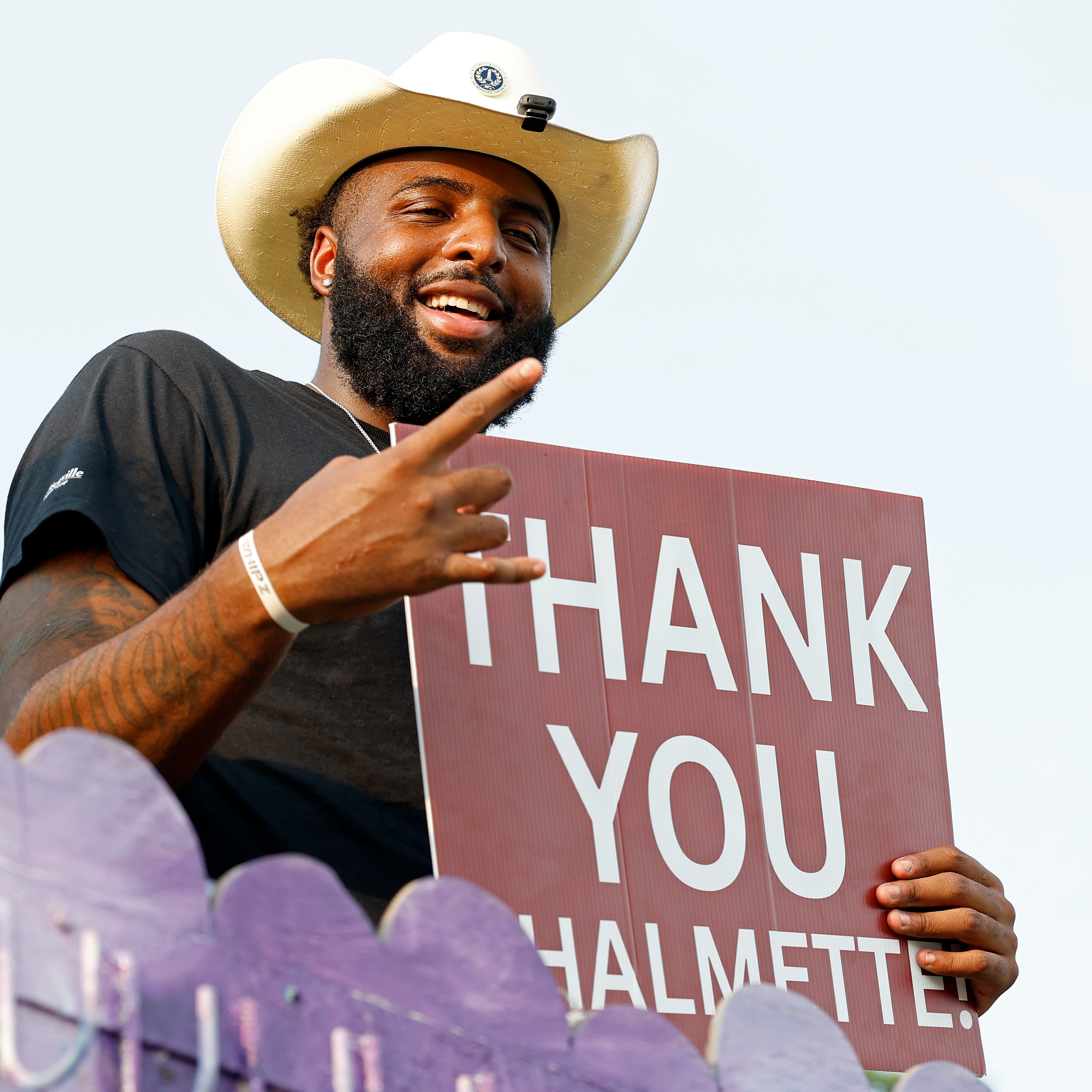 Hour 1: Chalmette native Mitchell Robinson got a major payday from the Boston Celtics episode artwork