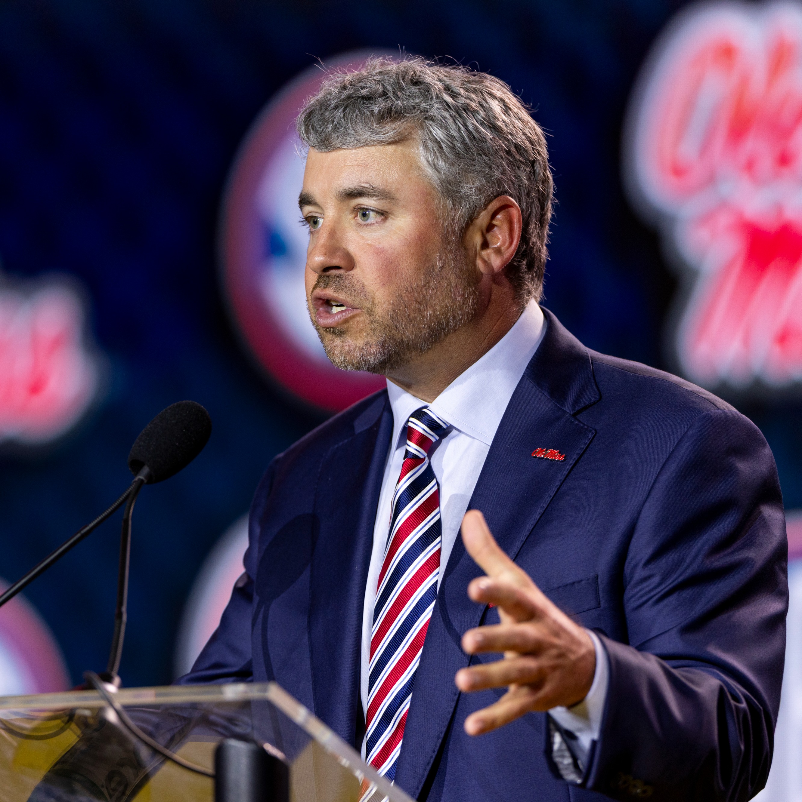 Ole Miss head coach Pete Golding has no "ill will" towards Lane Kiffin episode artwork