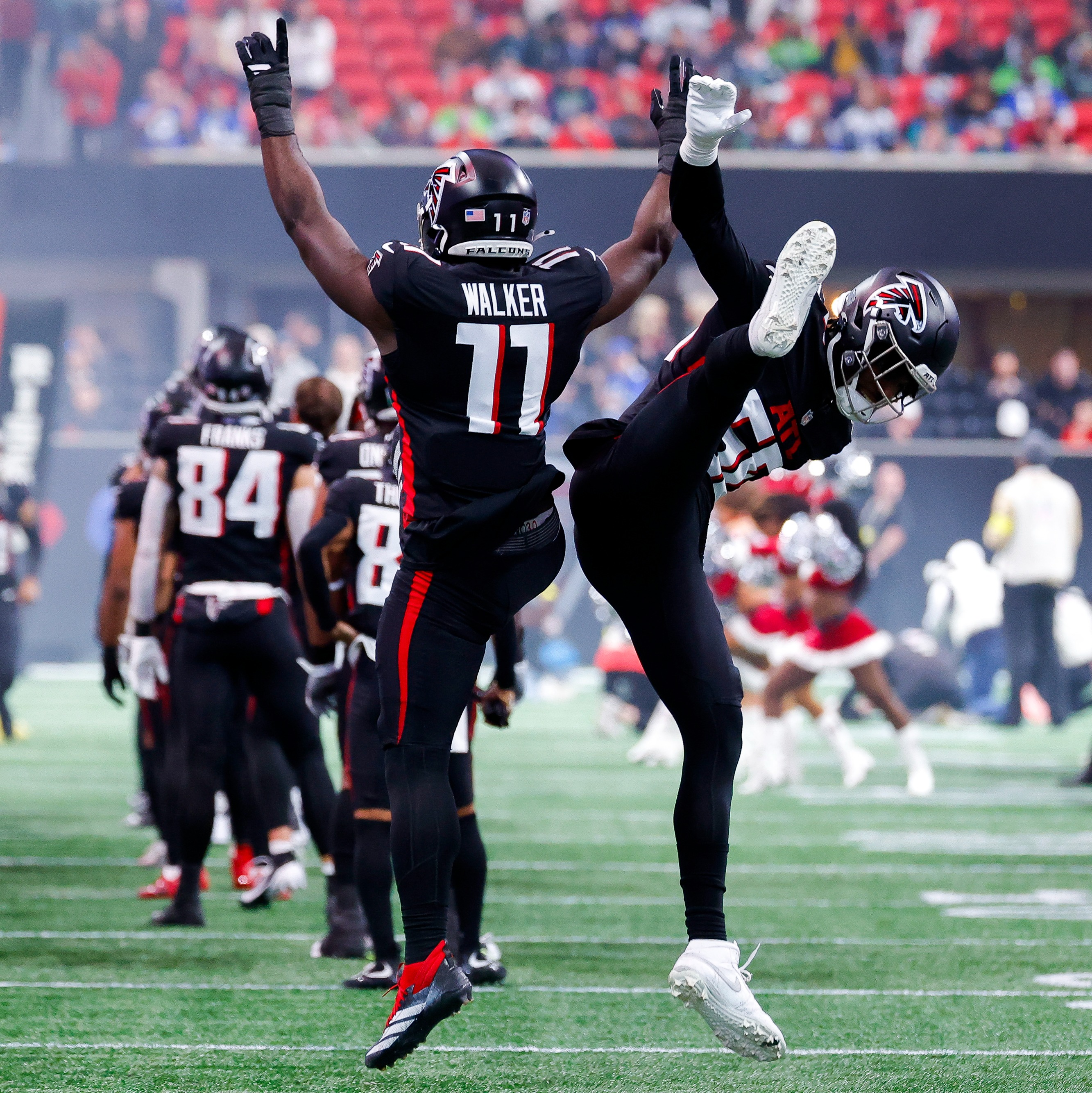 Hour 1: Tampa Bay is the only NFC South squad to not suffer a major injury at camp episode artwork