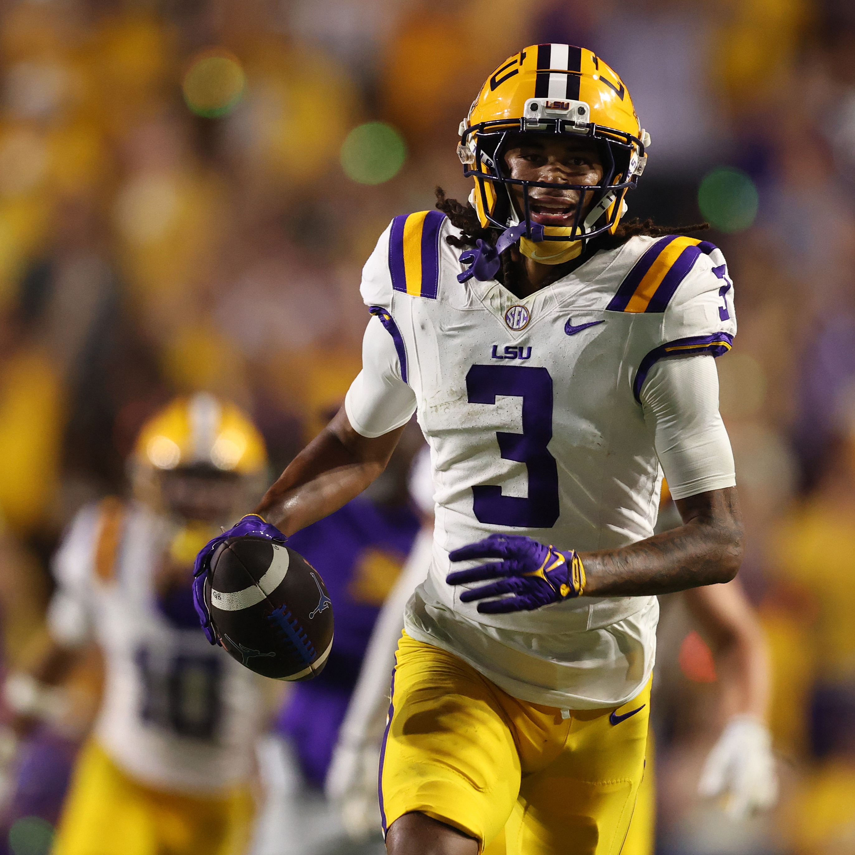 LSU's starting 11 on defense should have plenty of "juice" episode artwork