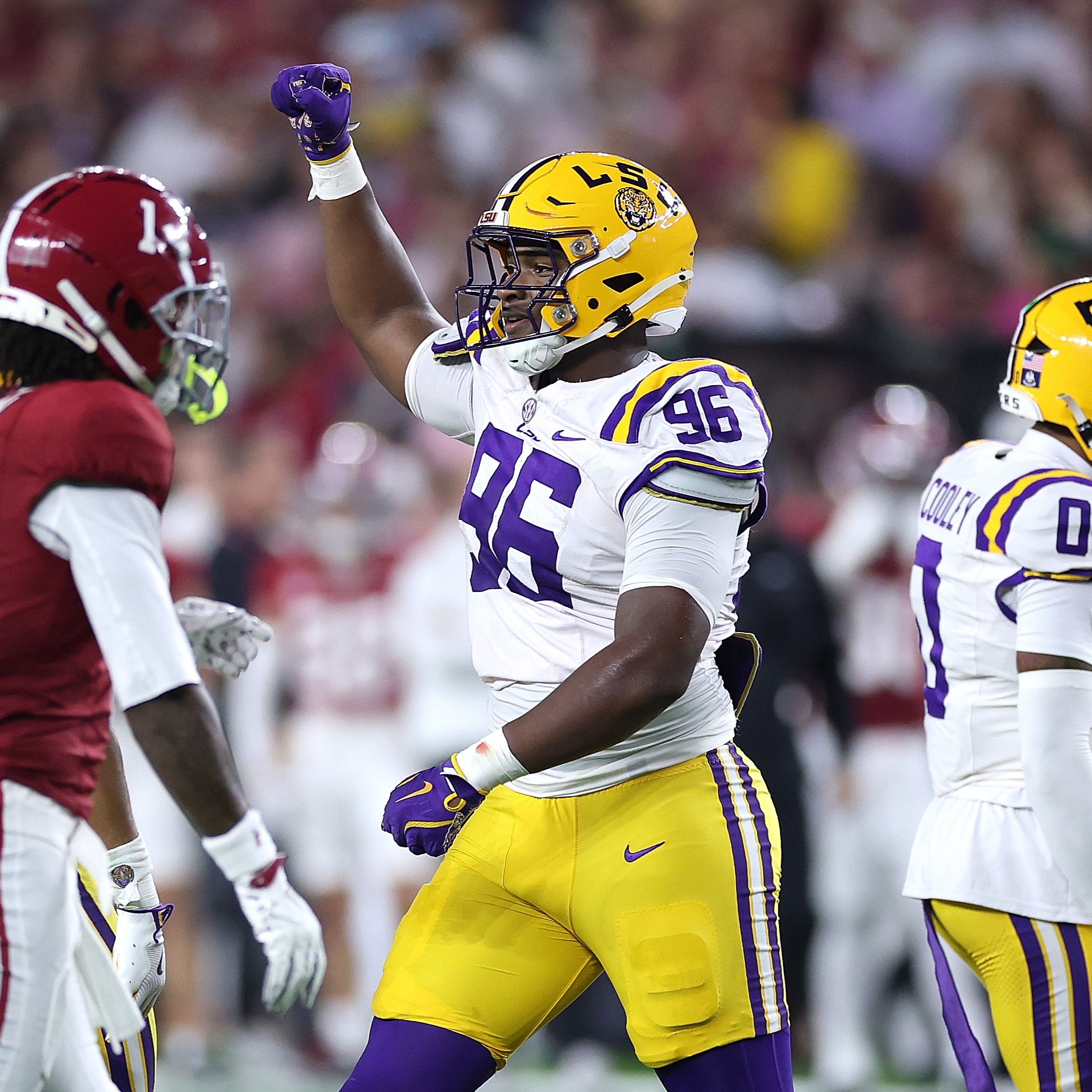 A fire has been lit under LSU junior DT Dominick McKinley episode artwork