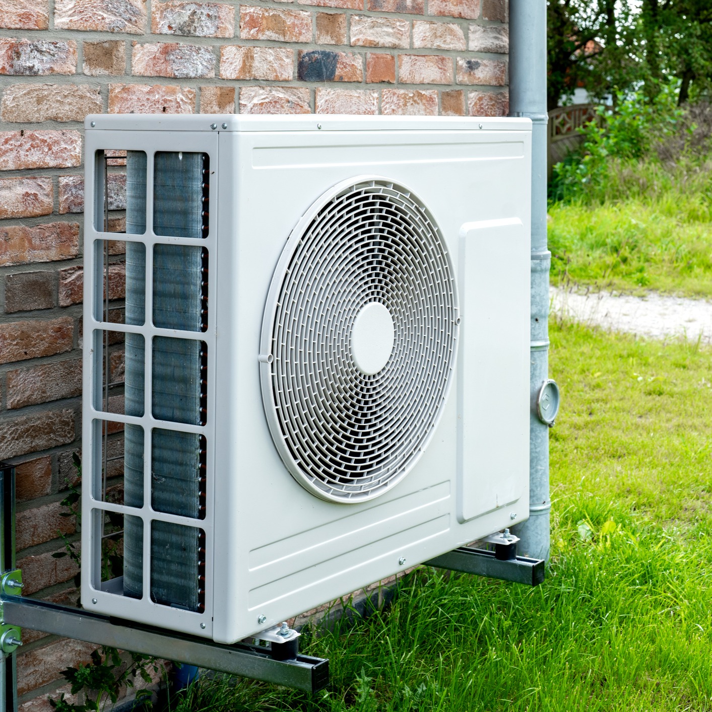 Heat pumps, heat pumps, heat pumps... and pools!: Full Show 4-19-2025 episode artwork
