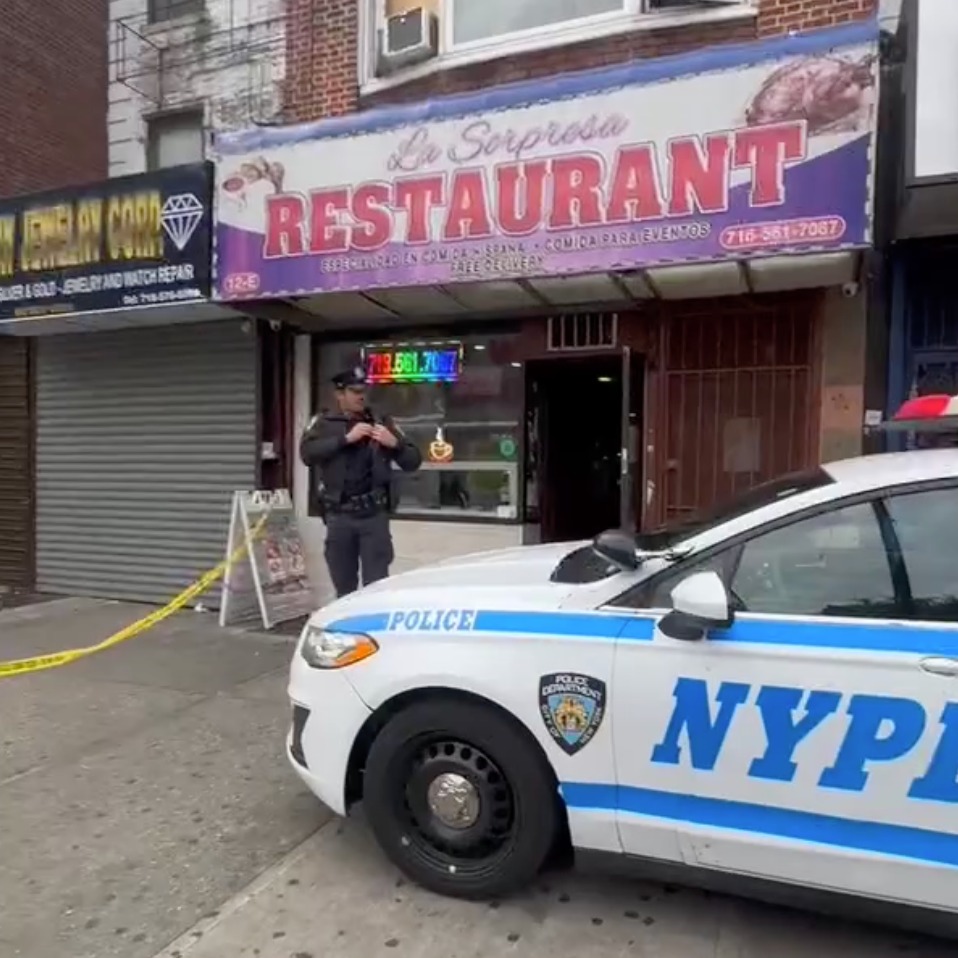 Woman stabbed to death outside Bronx lounge Woman stabbed to death outside Bronx lounge