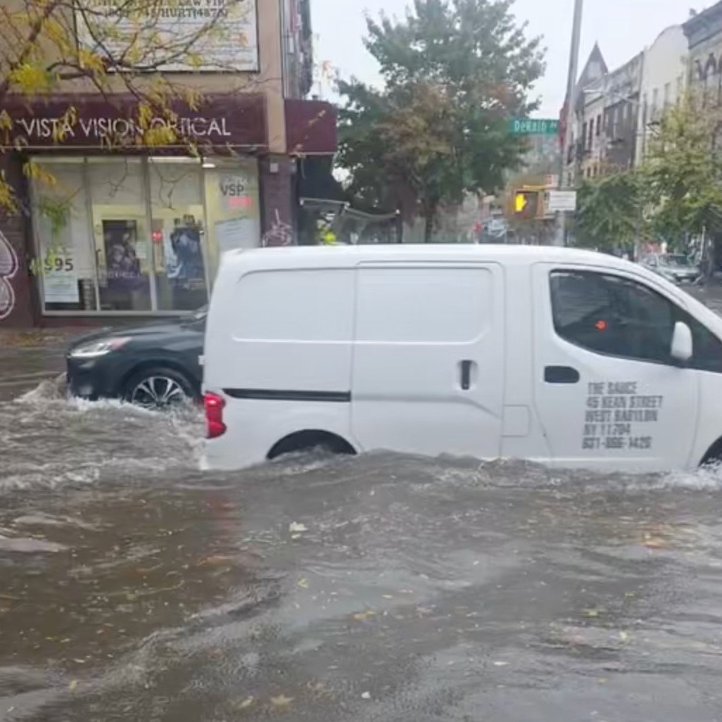 NYC officials say Thursday's deadly flooding driven by blast of rain, clogged drains