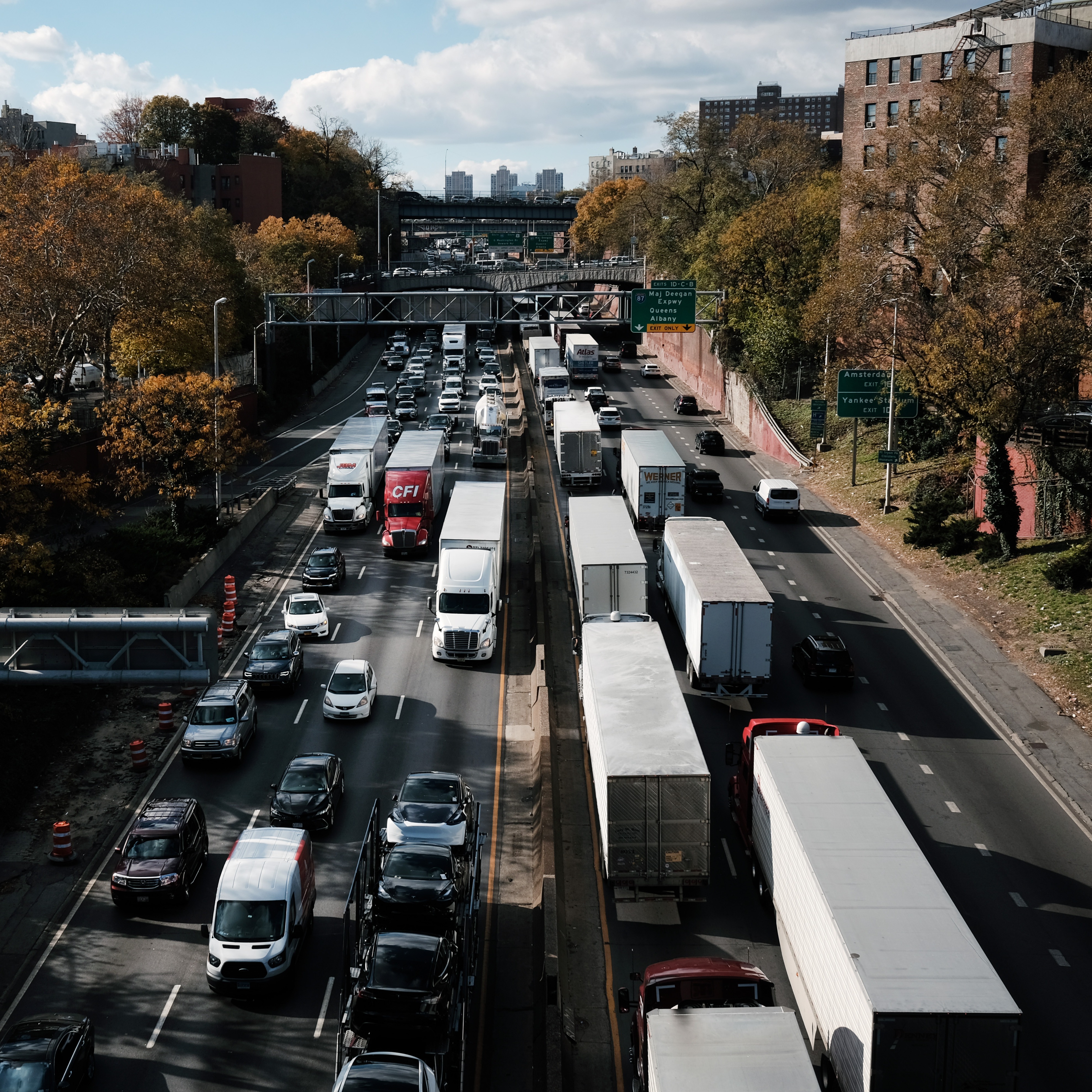 Debris just misses driver on Cross Bronx Expressway episode artwork