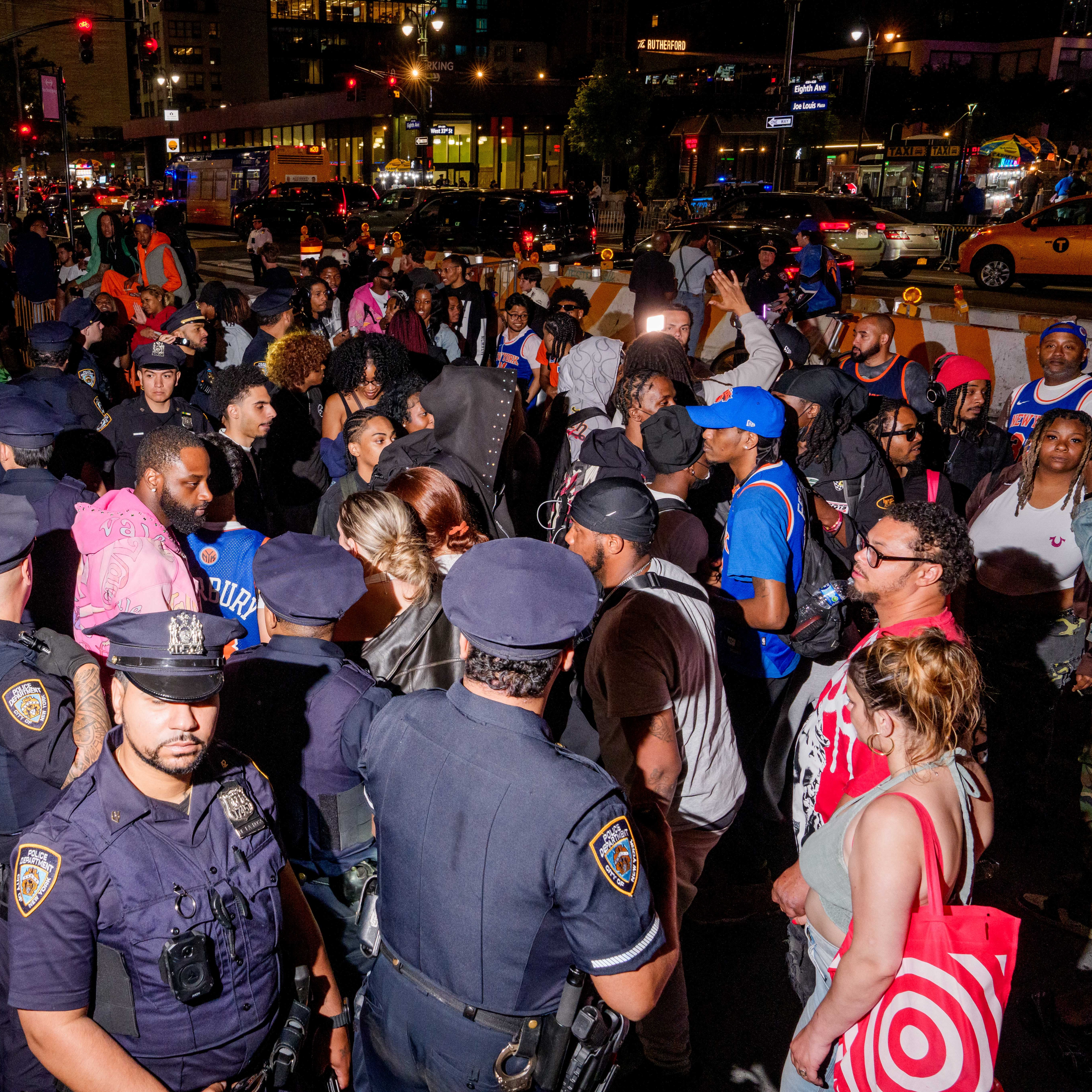 Another Knicks watch party set for outside MSG for Game 2 episode artwork