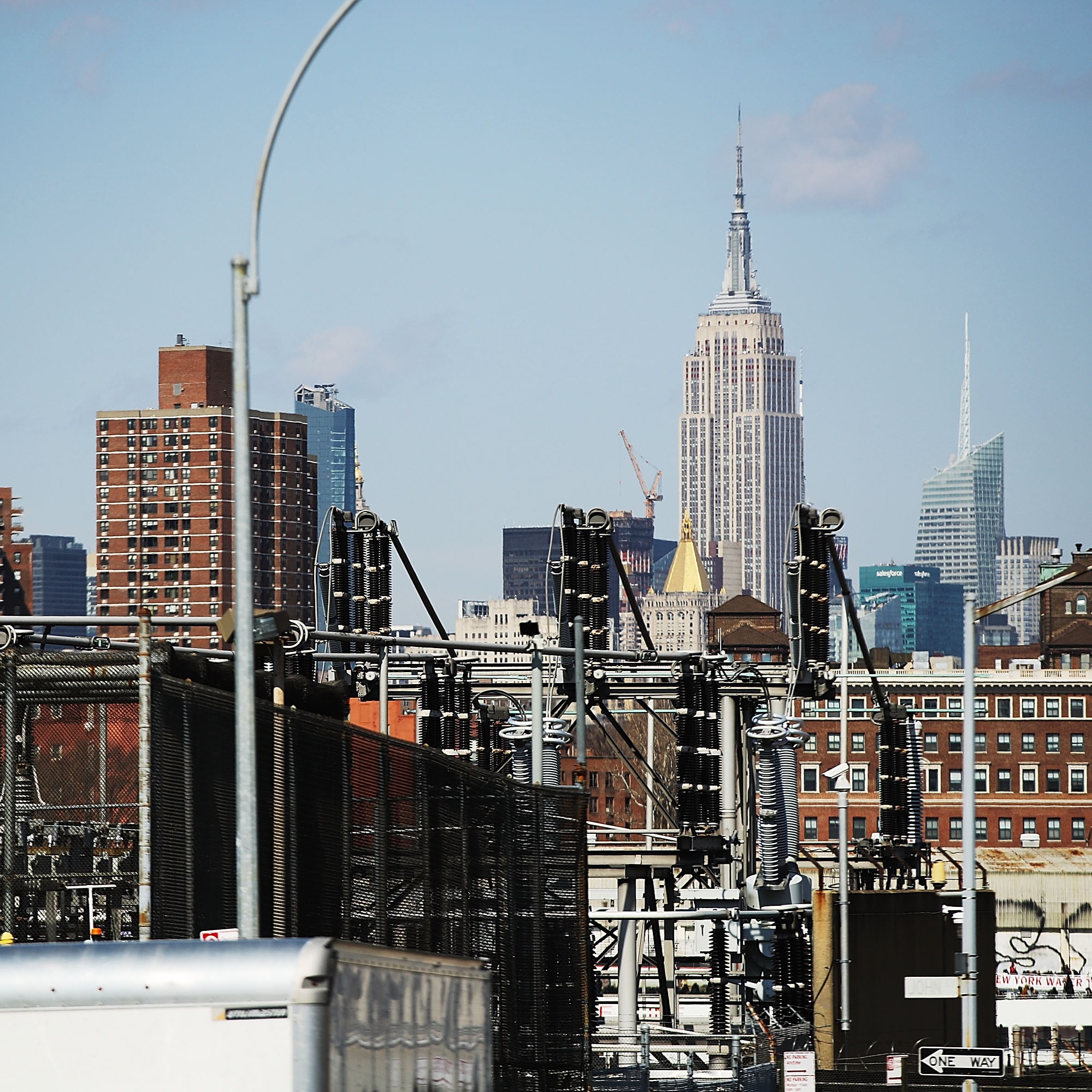 Con Ed asks customers to conserve energy amid extreme heat wave episode artwork