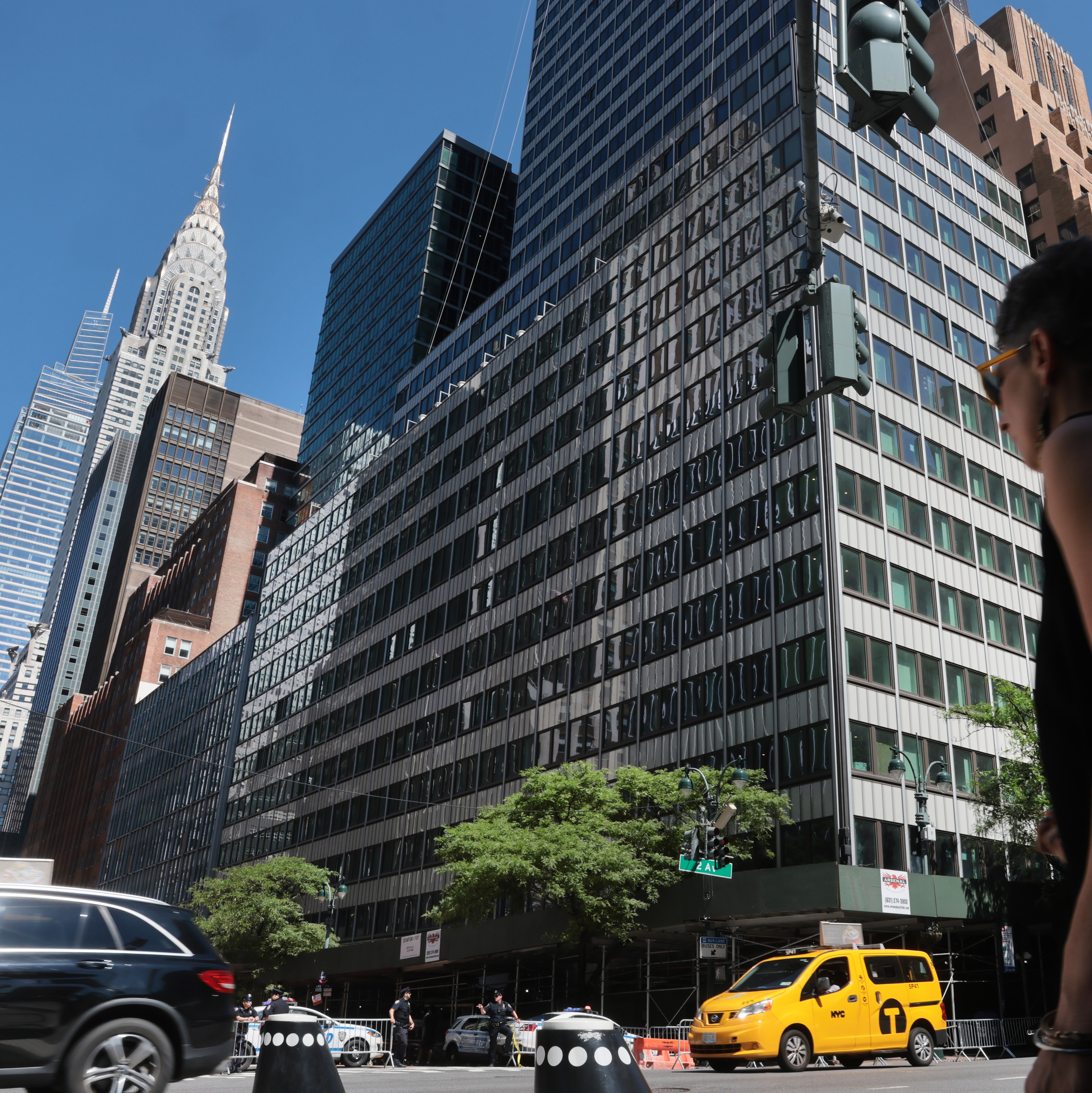 Guests reenter Midtown hotels after nearby high-rise deemed safe following collapse scare episode artwork
