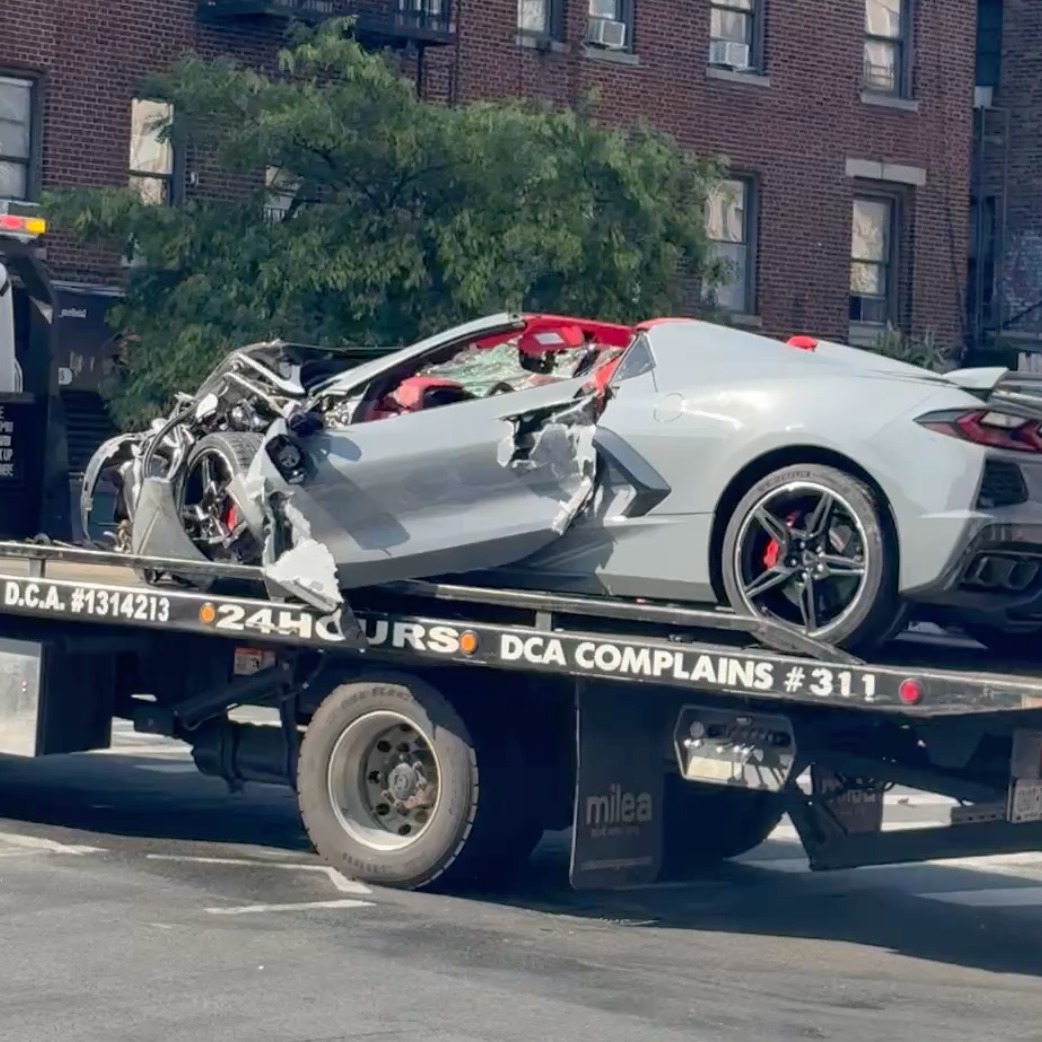 3 hurt after Corvette sparks violent chain-reaction crash in Inwood episode artwork