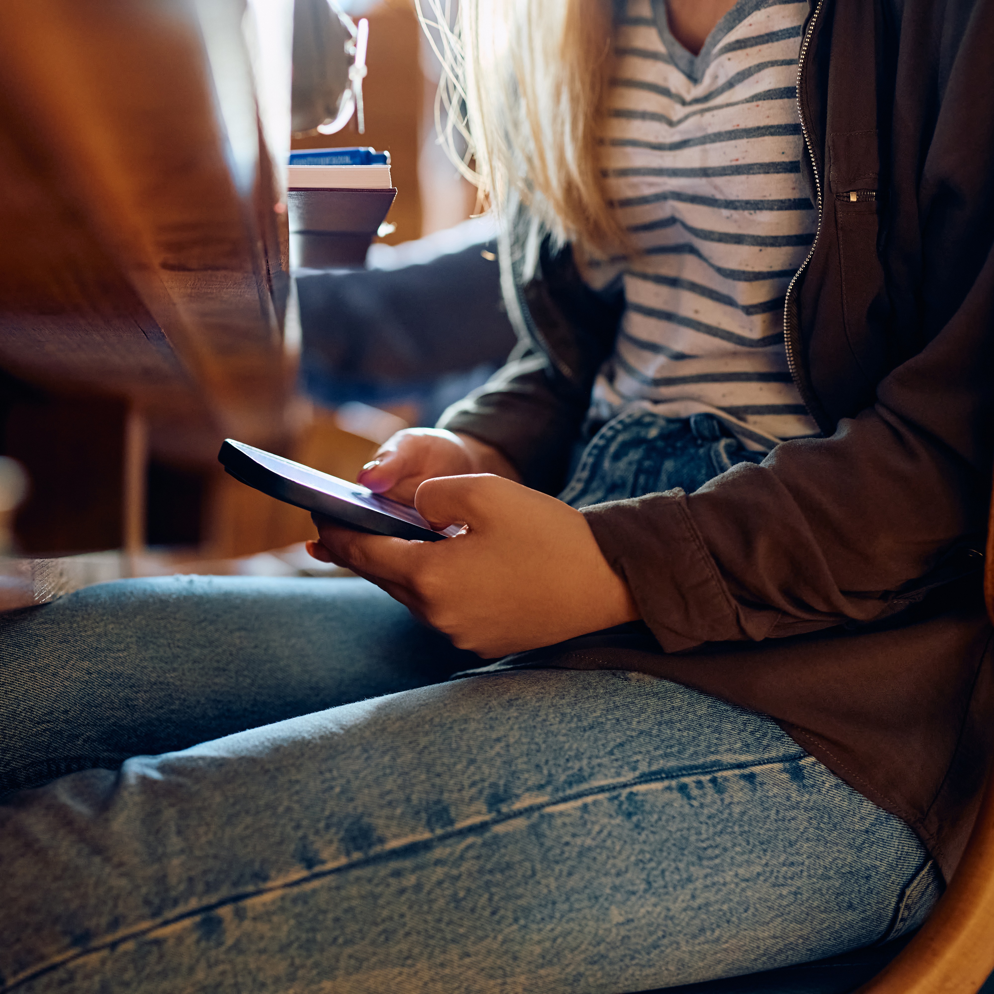 Pa. House passes 'bell-to-bell' phone ban bill in public schools episode artwork