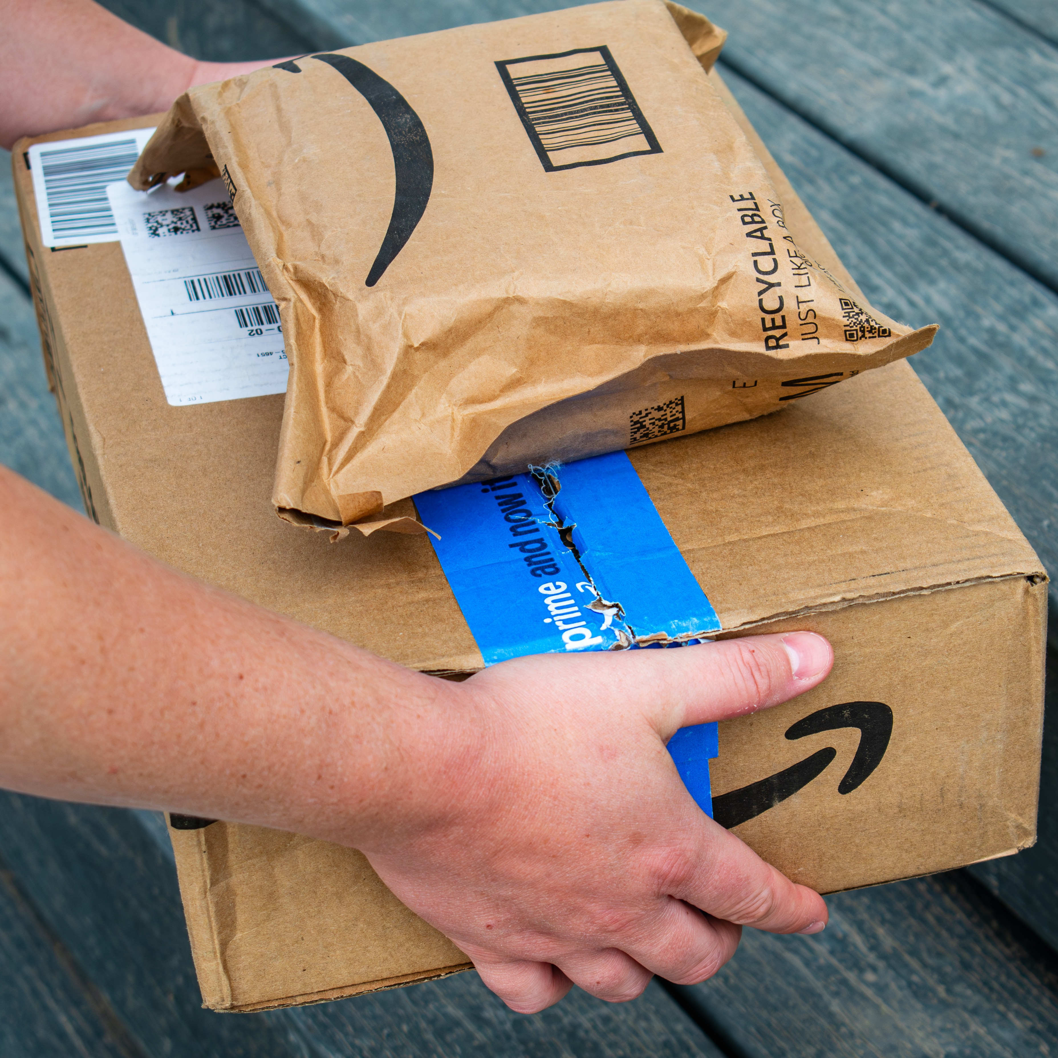 Amazon agrees to pay $3 million to workers for unpaid wages during pre-shift COVID screenings episode artwork