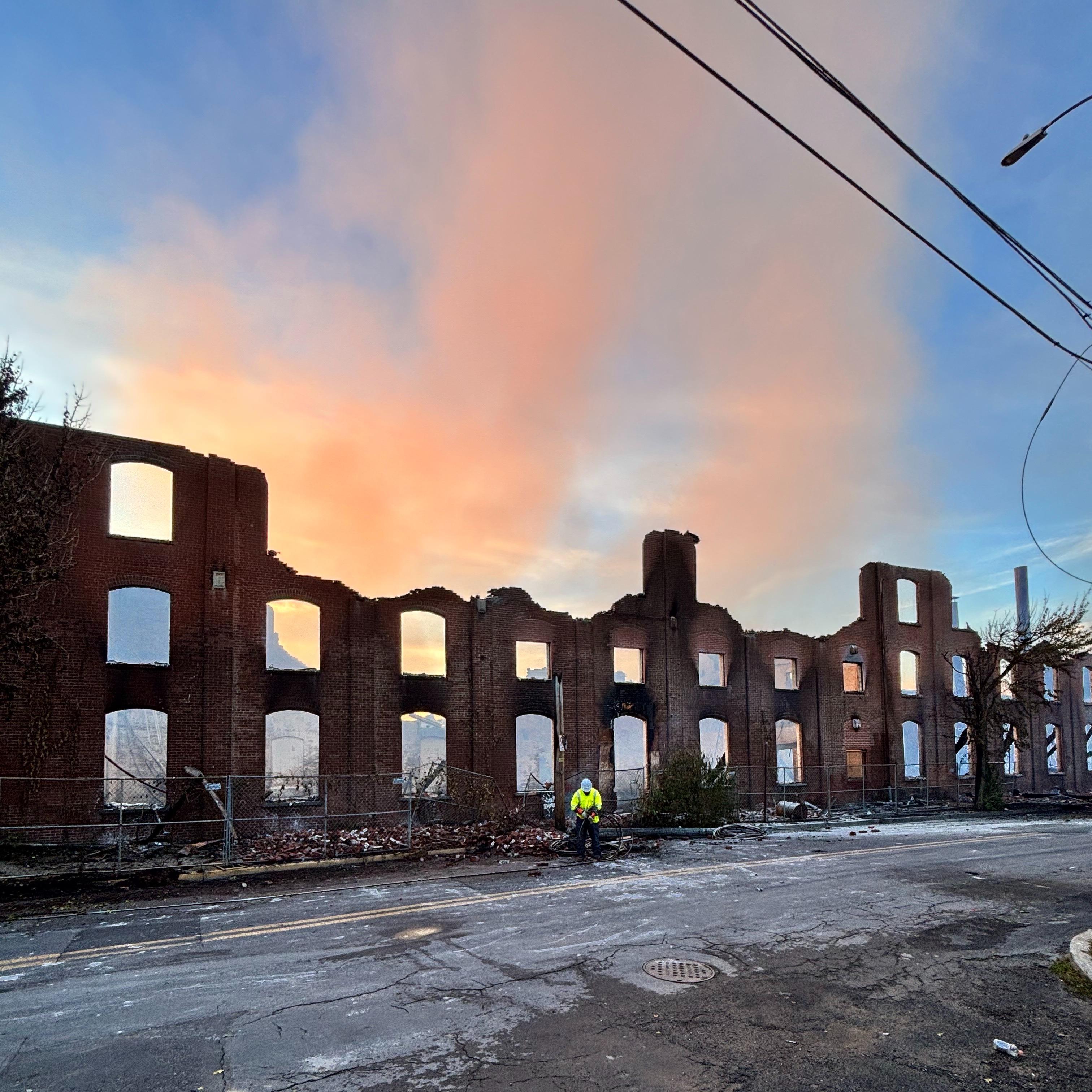 Massive fire engulfs Allentown factory and multiple homes episode artwork