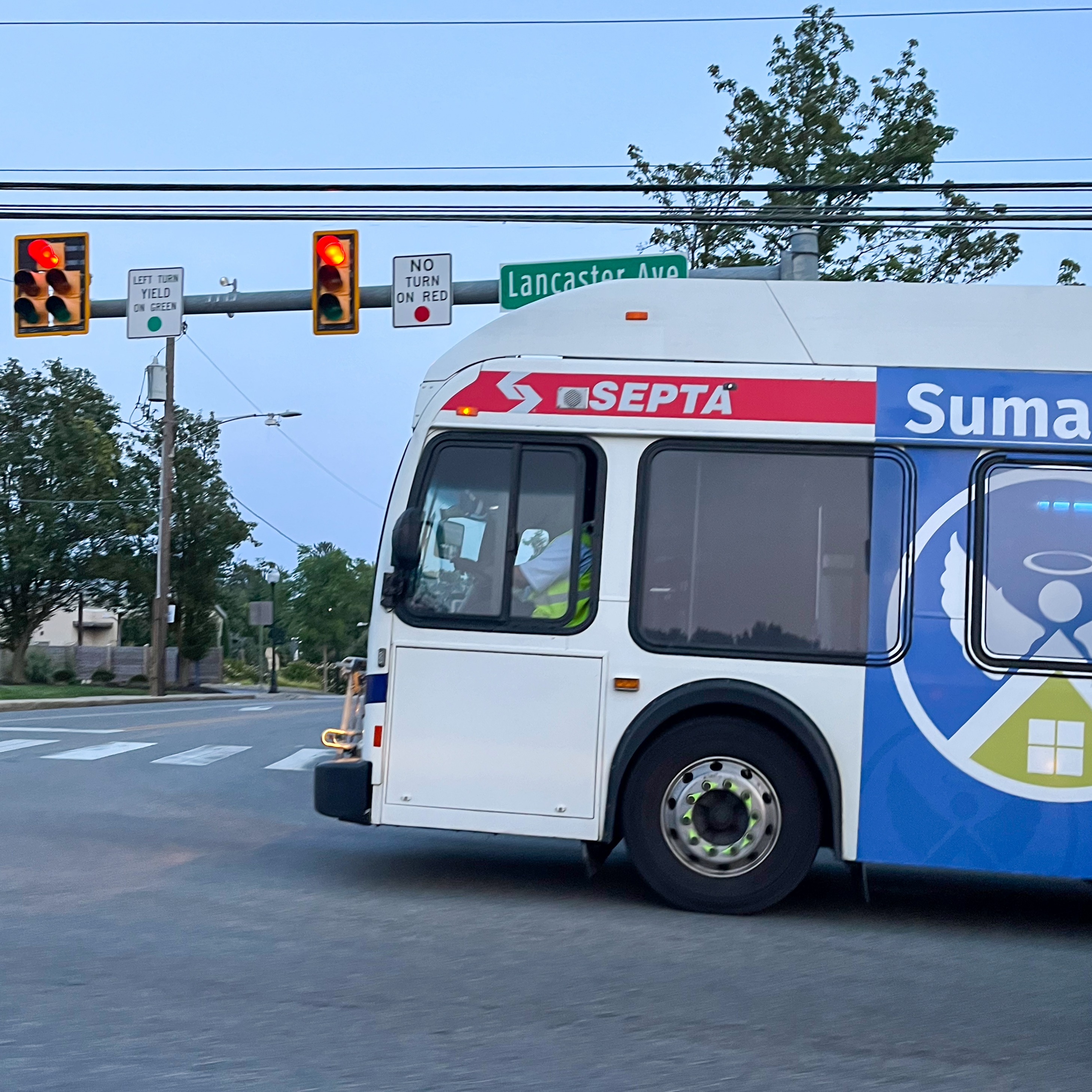 Victim critical after early morning SEPTA bus stabbing episode artwork