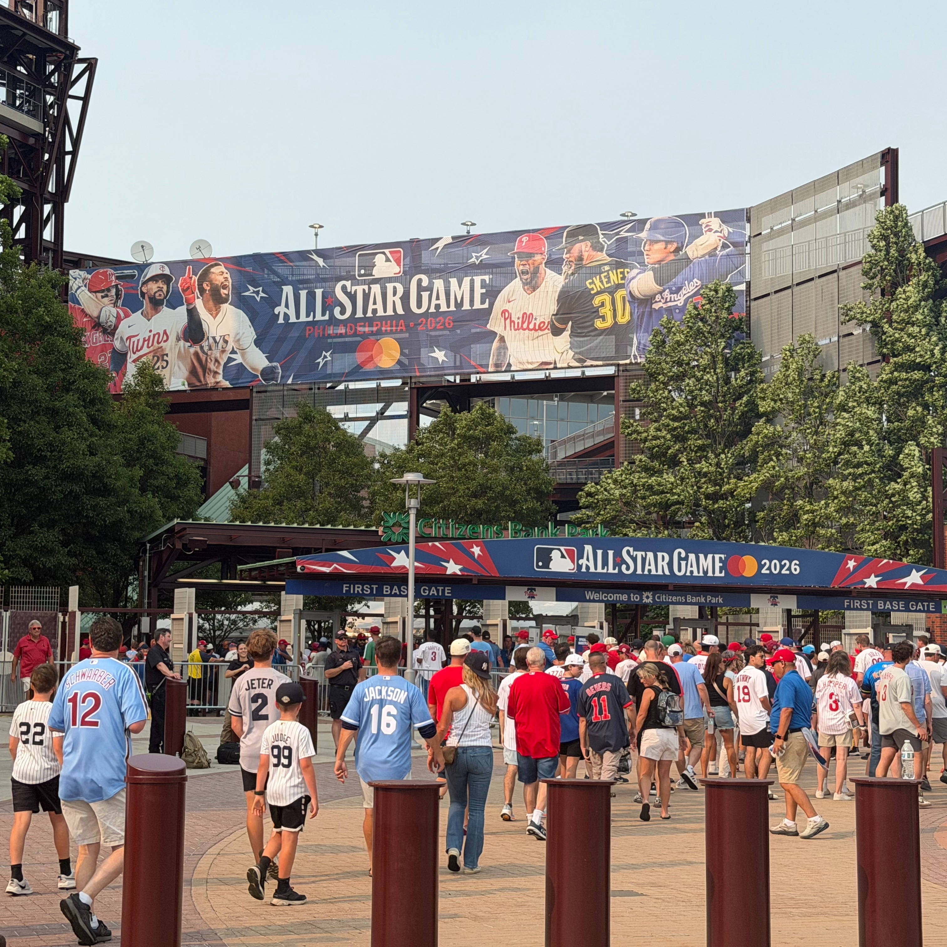 Fans at Citizens Bank Park excited as All-Star Game arrives episode artwork