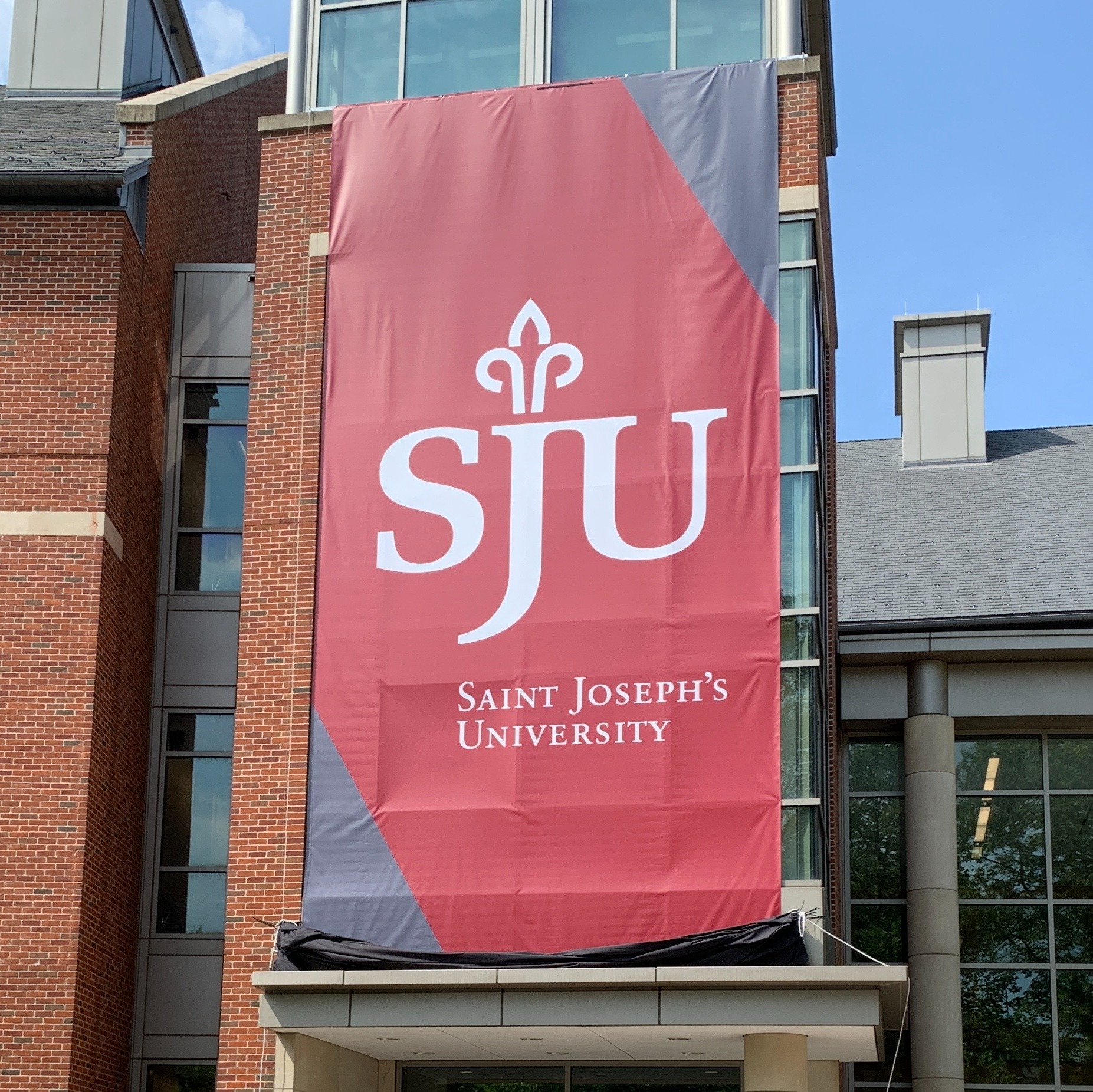 Saint Joseph’s University adding Main Line Health patch to sports uniforms episode artwork