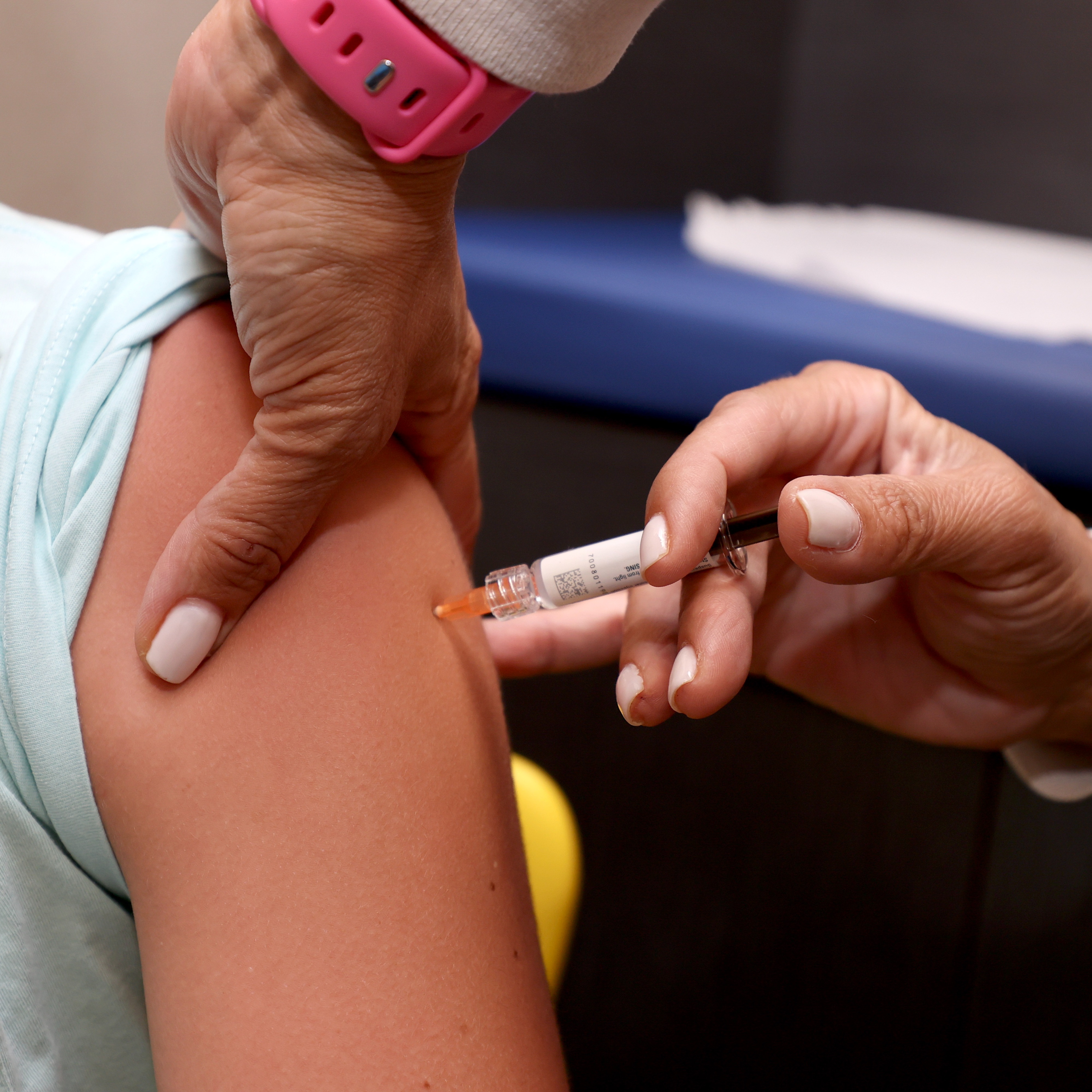 Physicians recommend getting vaccinated against respiratory diseases before the fall episode artwork