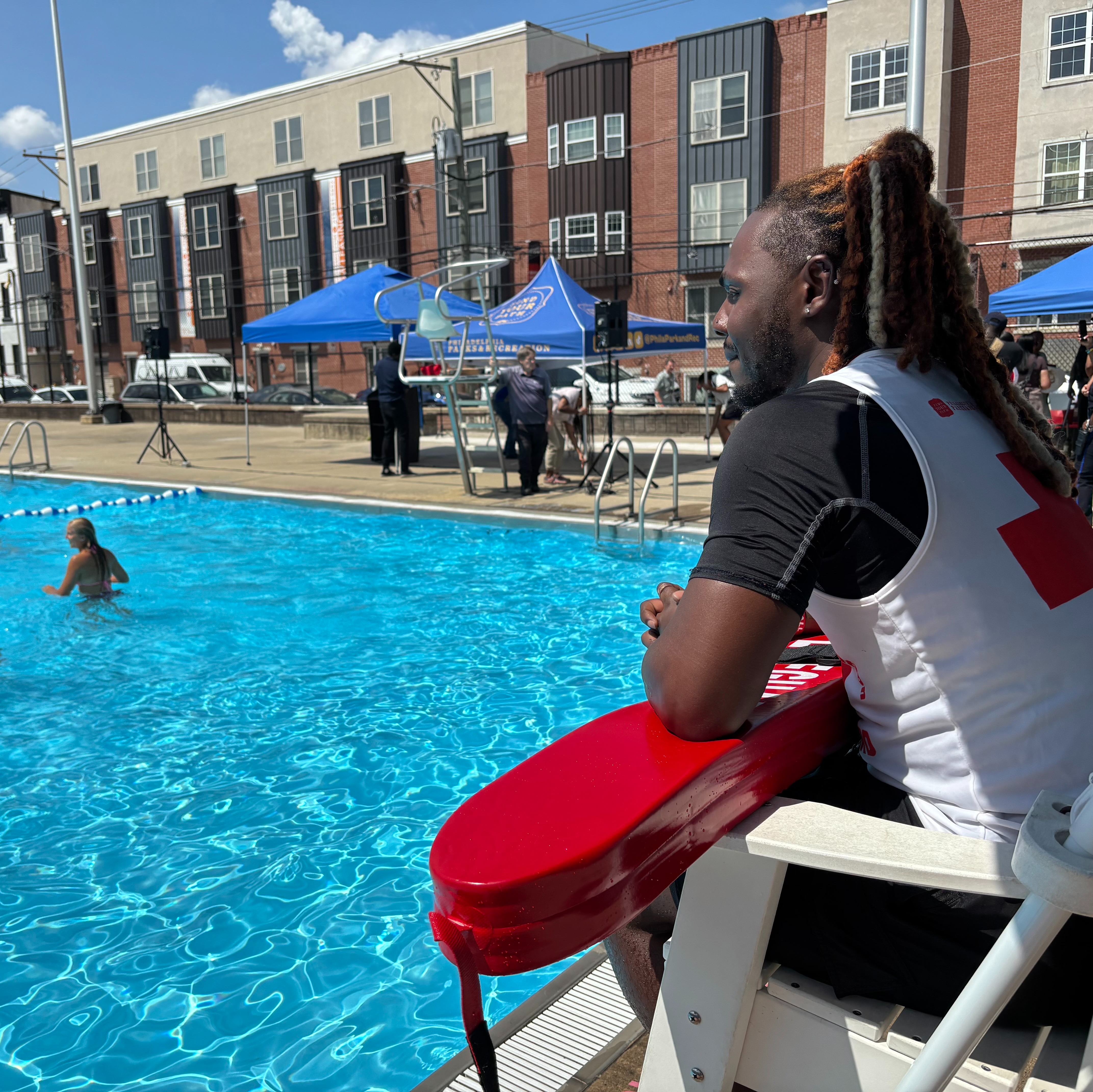 Mayor Parker thanks lifeguards and maintenance workers who keep city pools open episode artwork
