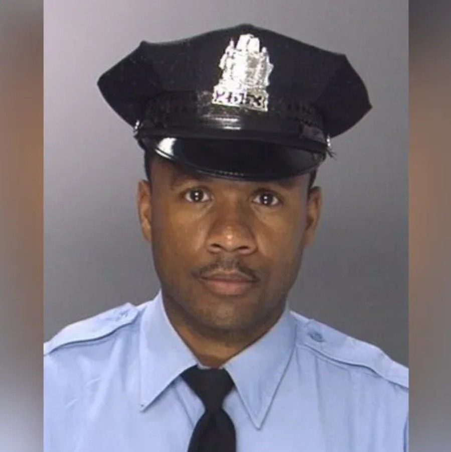 Murder conviction overturned for man accused of shooting of Philly cop in 2012 episode artwork